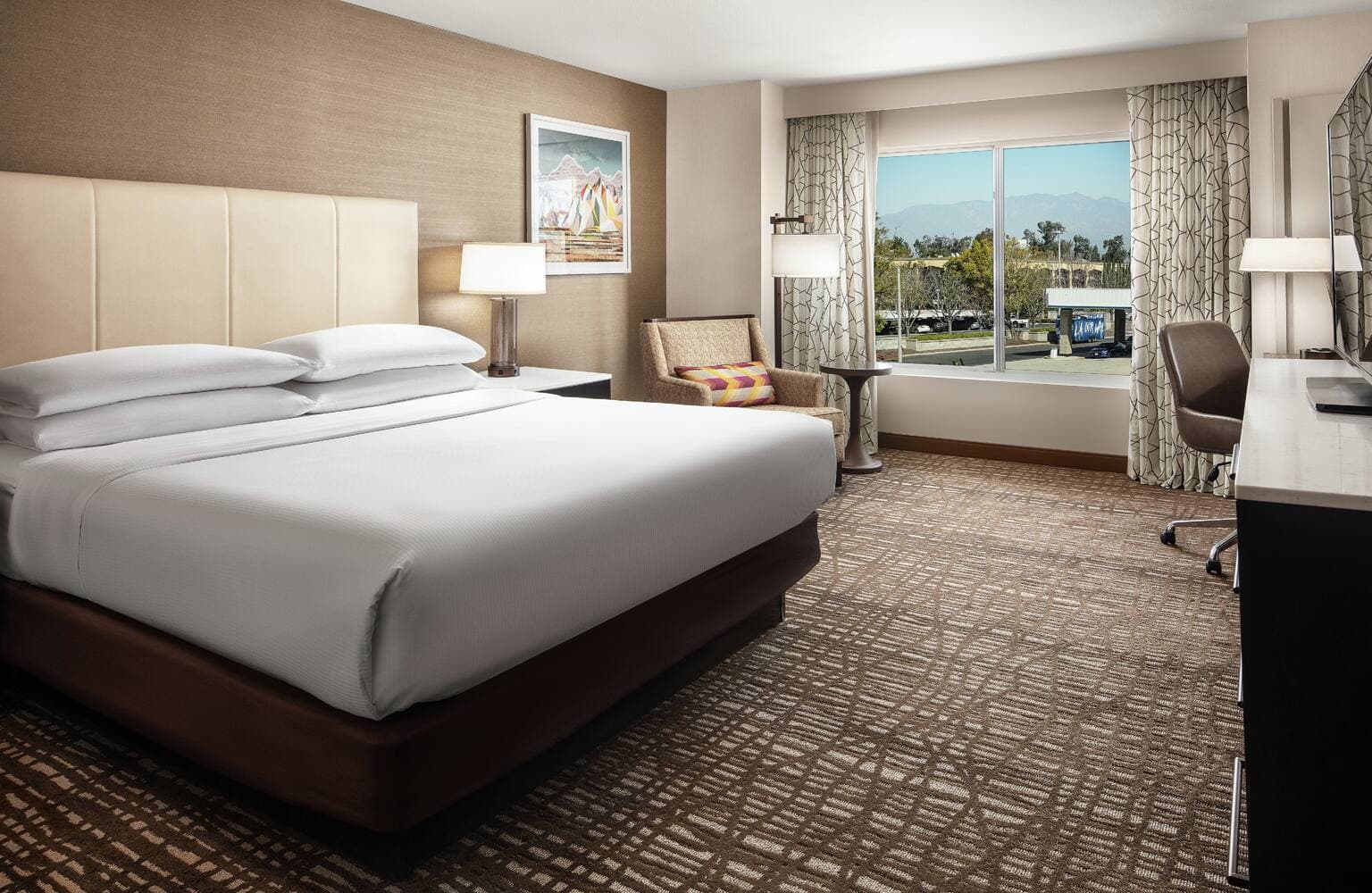 DoubleTree by Hilton Ontario Airport