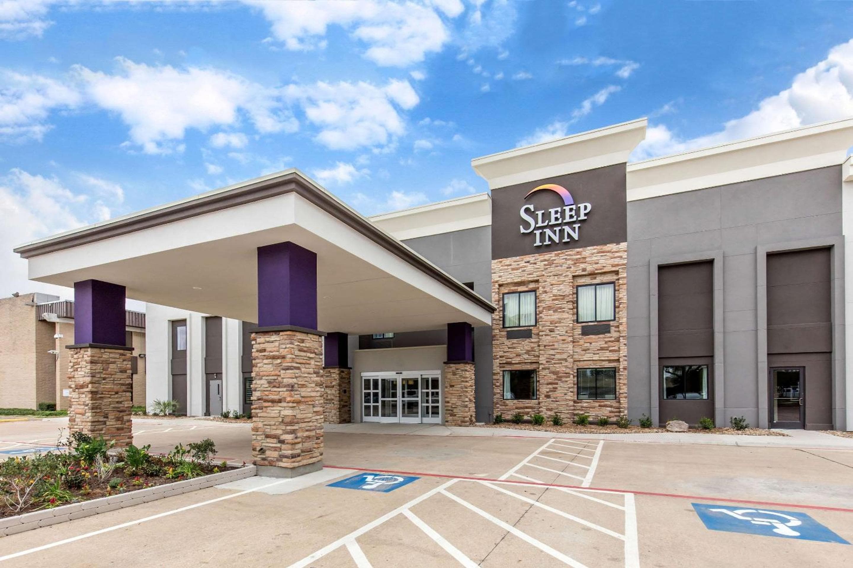 Sleep Inn Dallas Love Field-Medical District