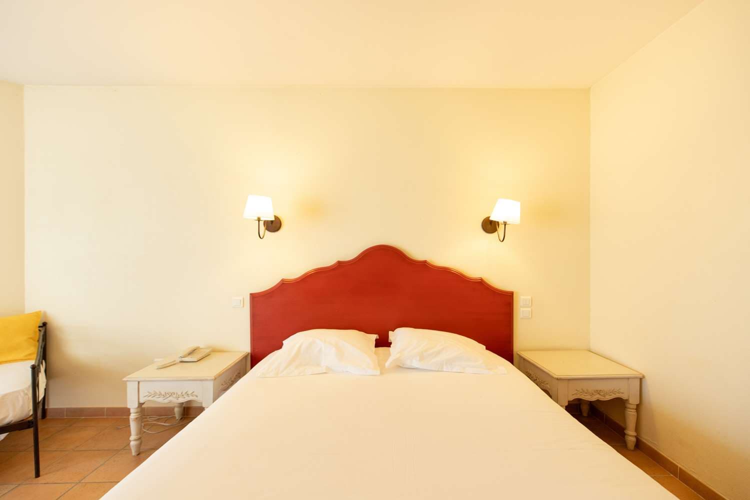 Golden Tulip Avignon Le Paradou