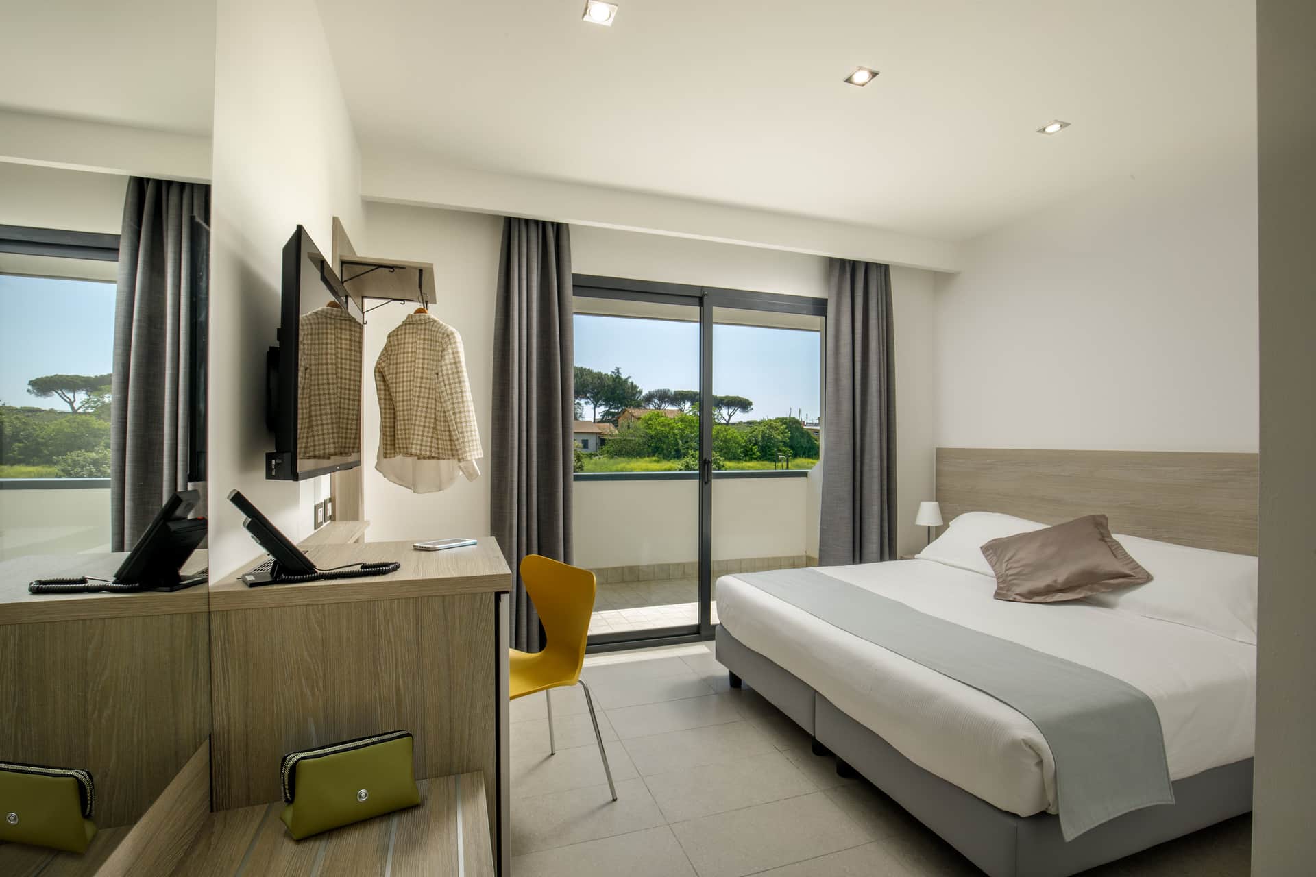 Simon Hotel Aprilia