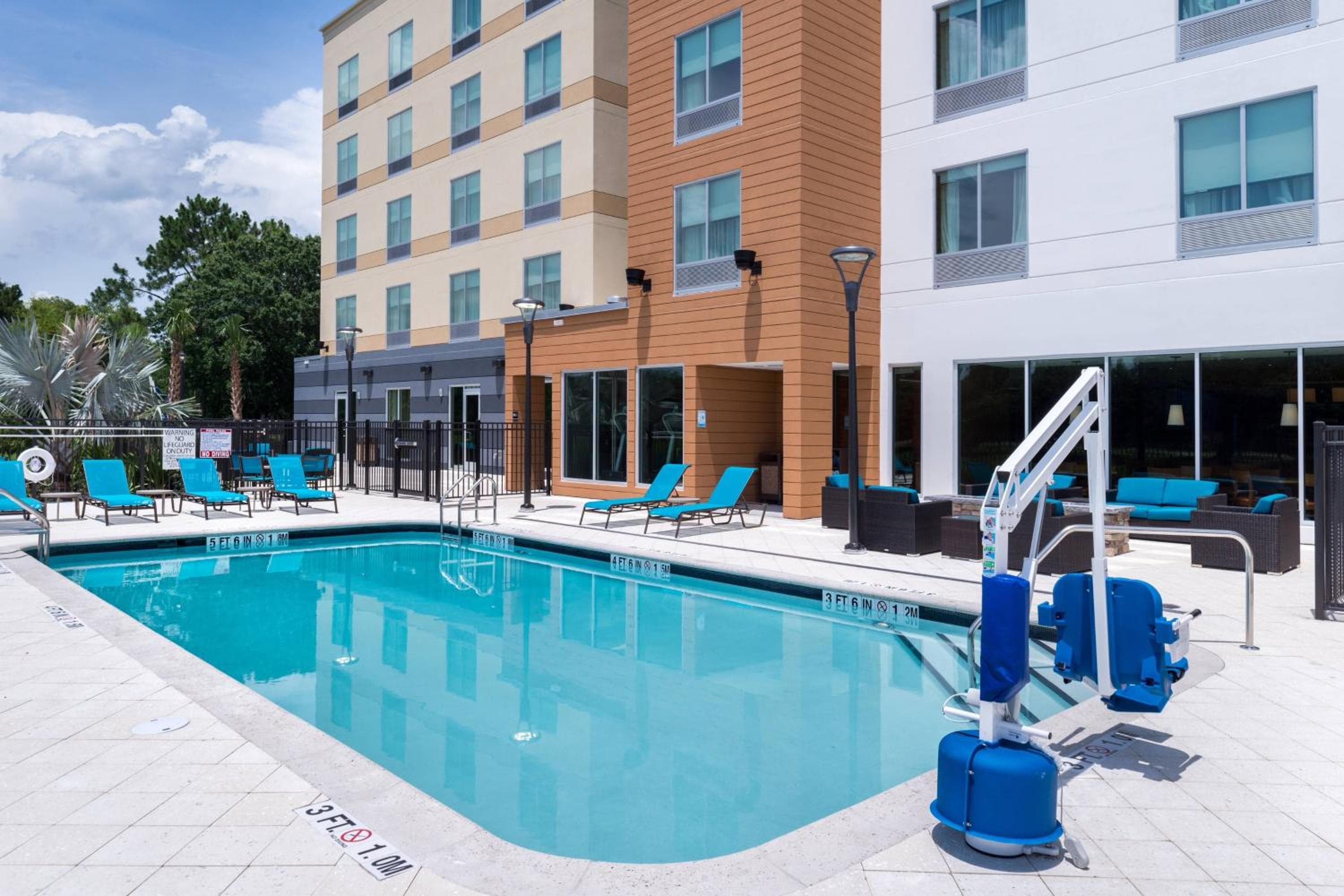 Fairfield Inn & Suites by Marriott Orlando East/UCF Area