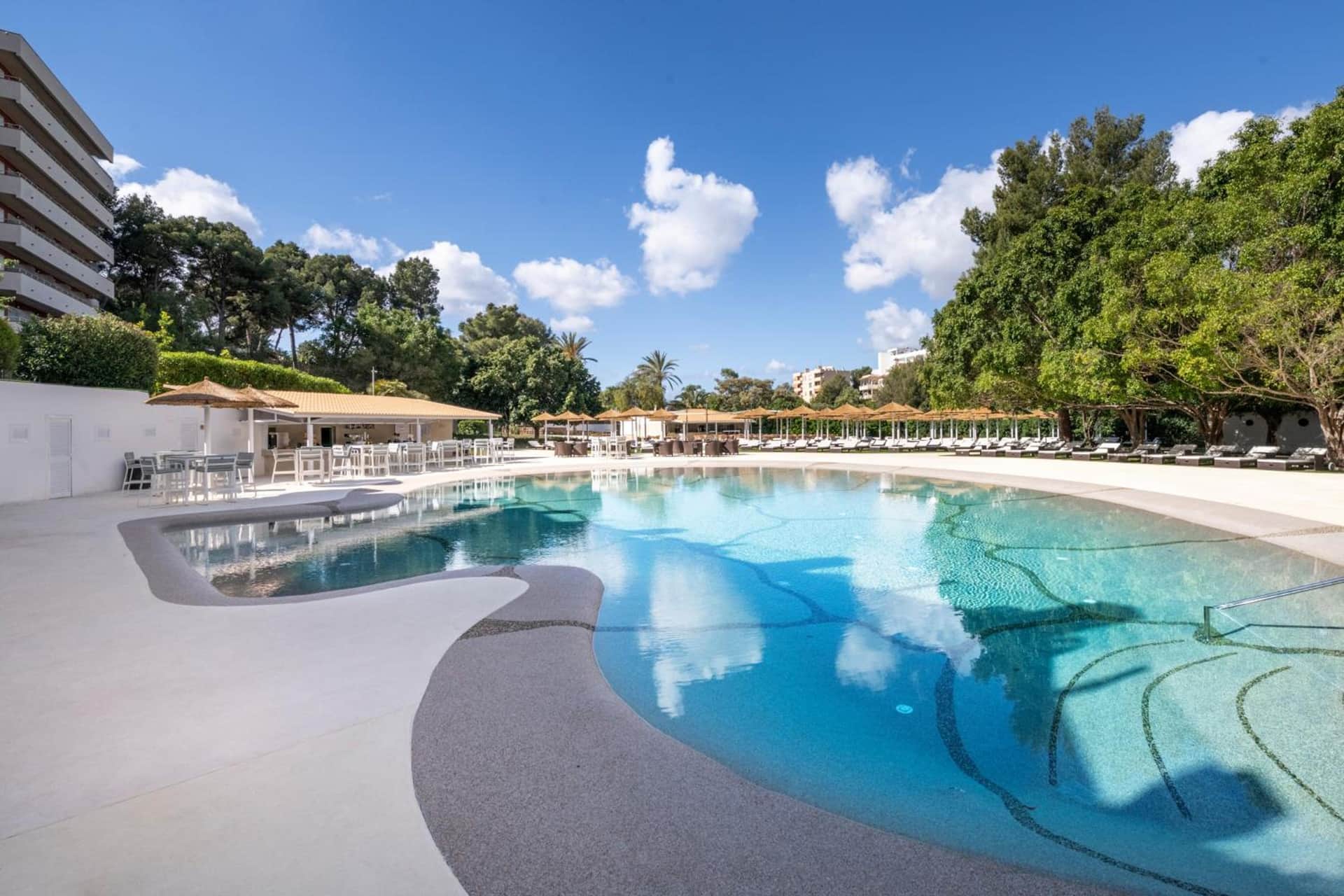 Salles Hotel Marina Portals
