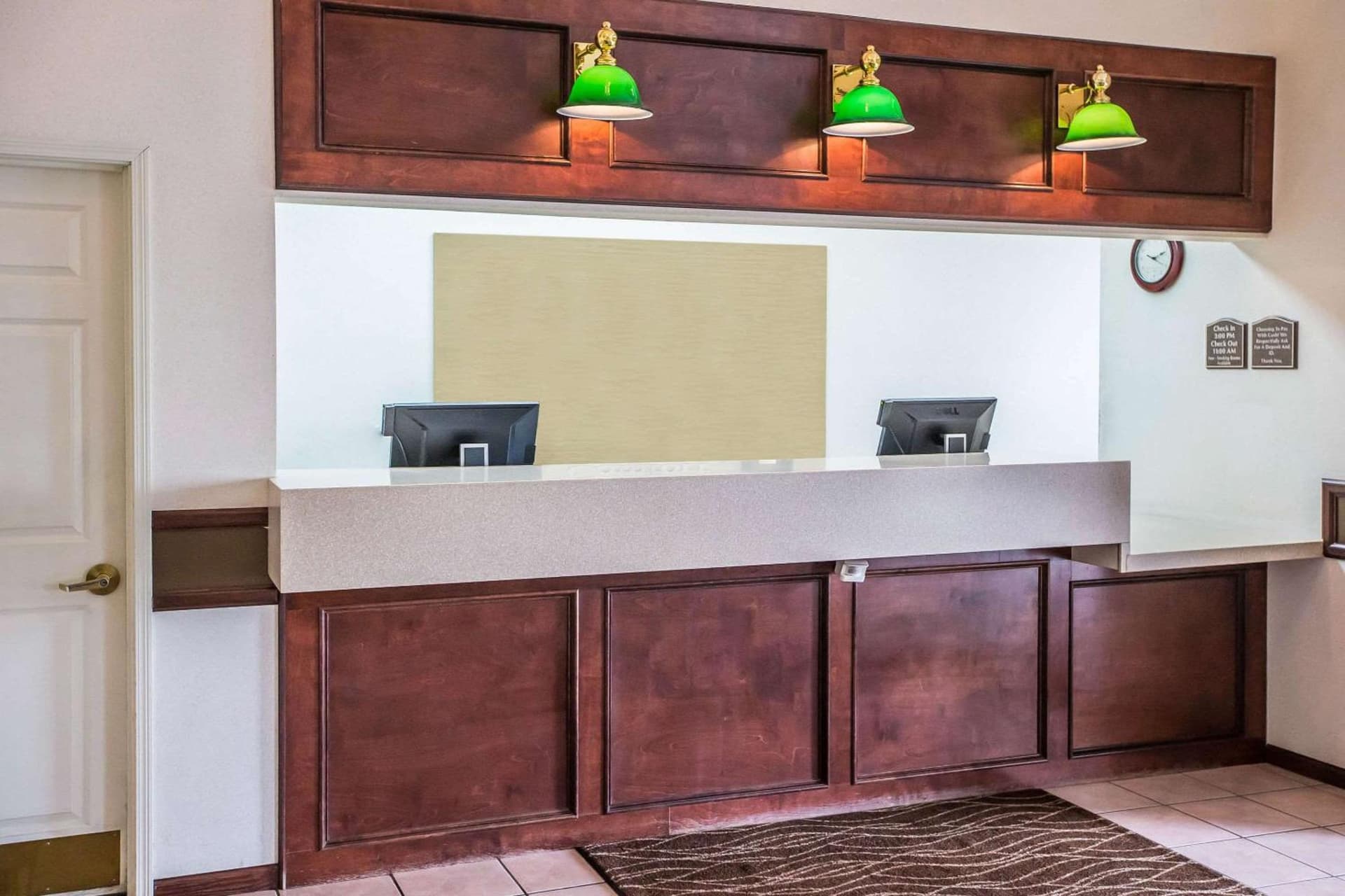 Quality Inn & Suites Dixon near I-88