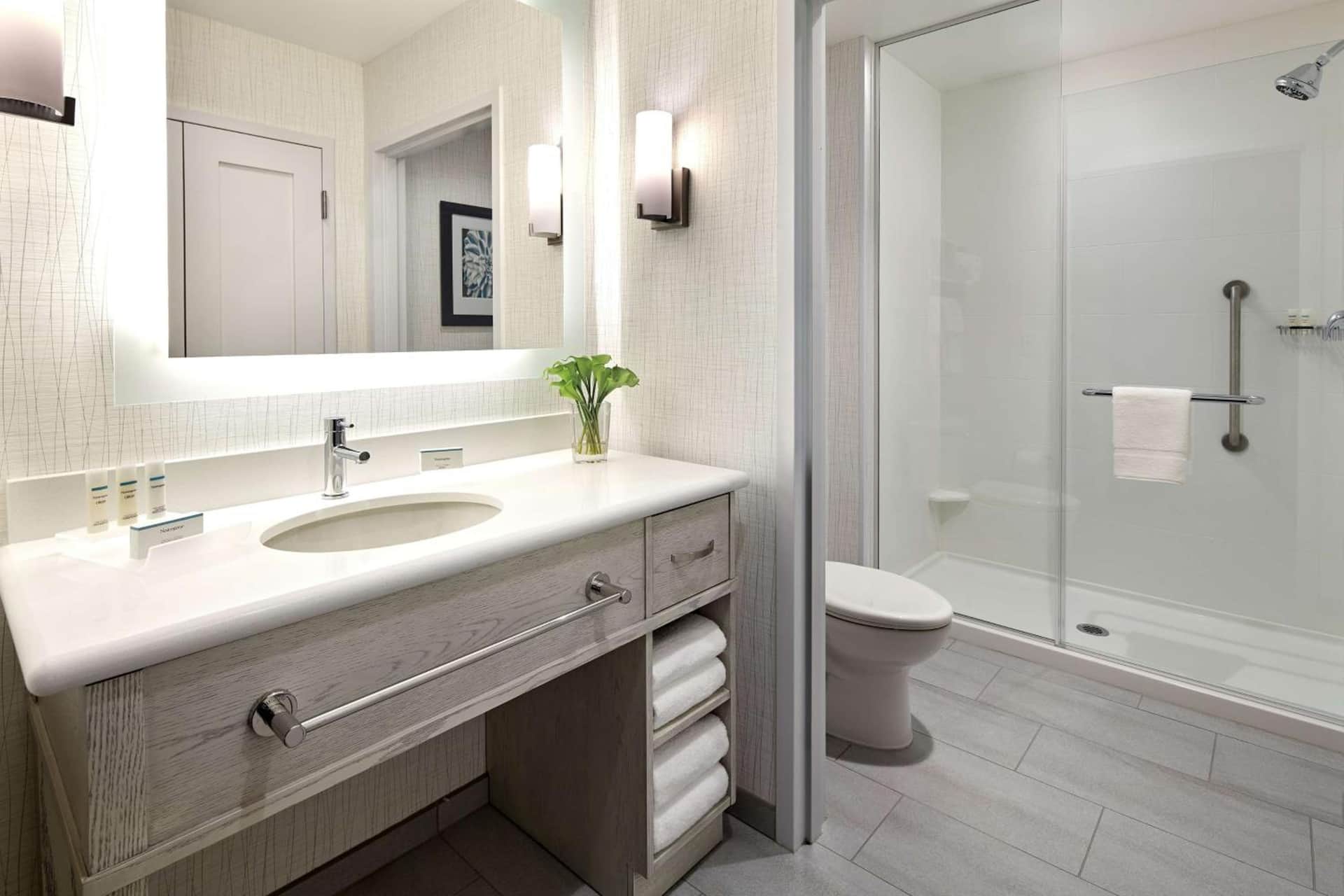 Homewood Suites by Hilton Long Beach Airport