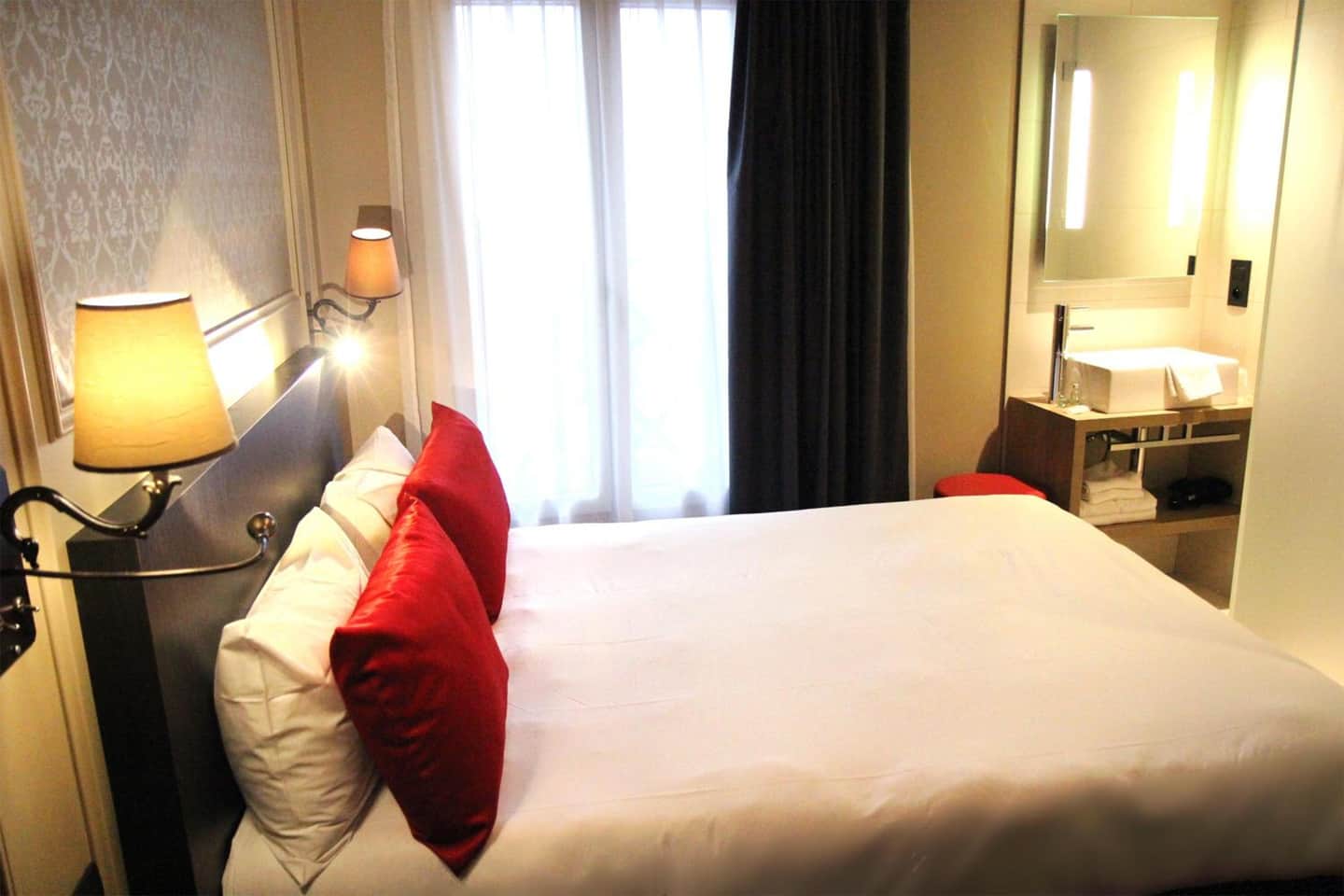 Hotel Le Montmartre Saint-Pierre