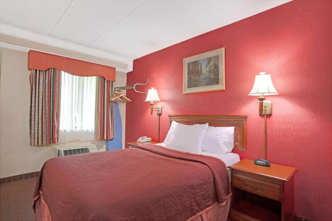Travelodge by Wyndham Parsippany