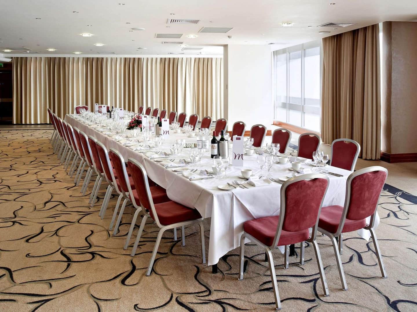 Holland House Hotel Cardiff By Sunday