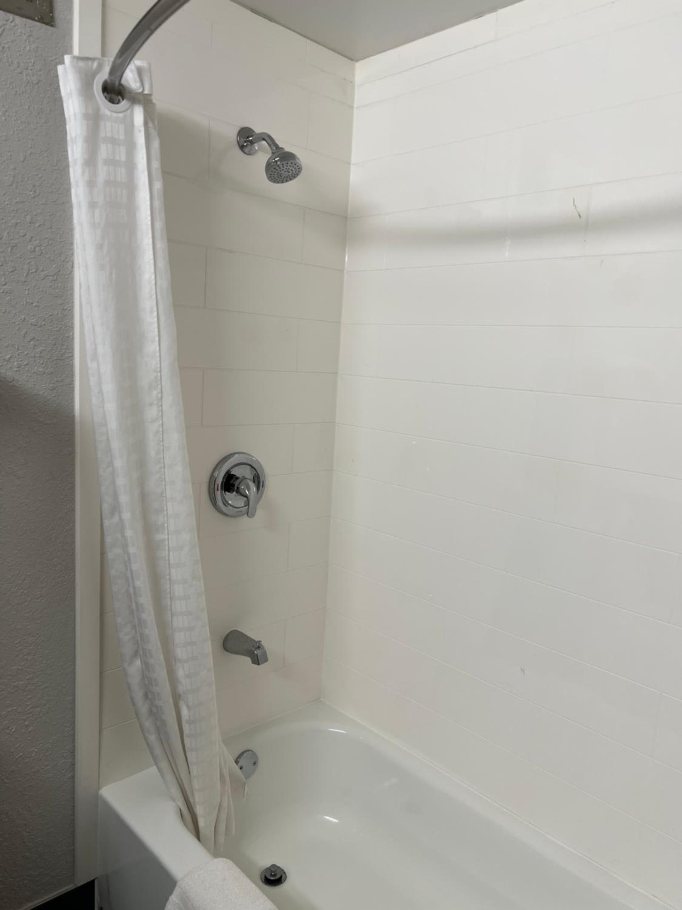 Super 8 by Wyndham Clemmons/Winston-Salem Area I-40