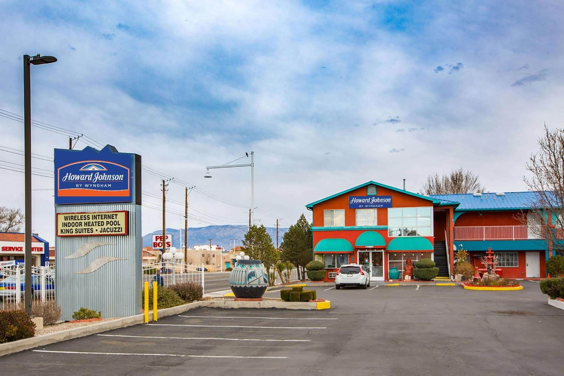 Sandia Peak Inn Old Town ABQ, a Howard Johnson by Wyndham