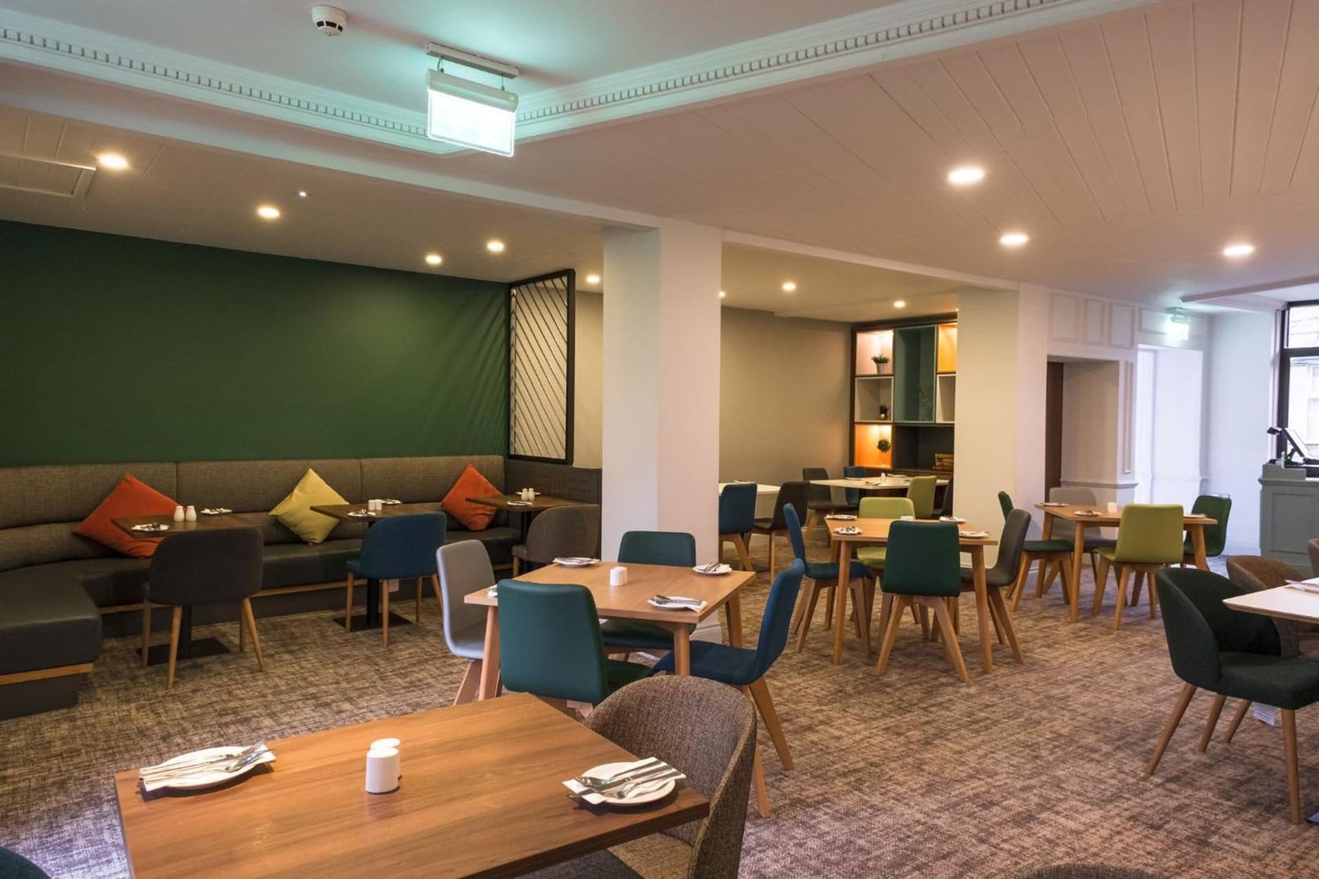 Holiday Inn Doncaster A1 M Jct 36 by IHG