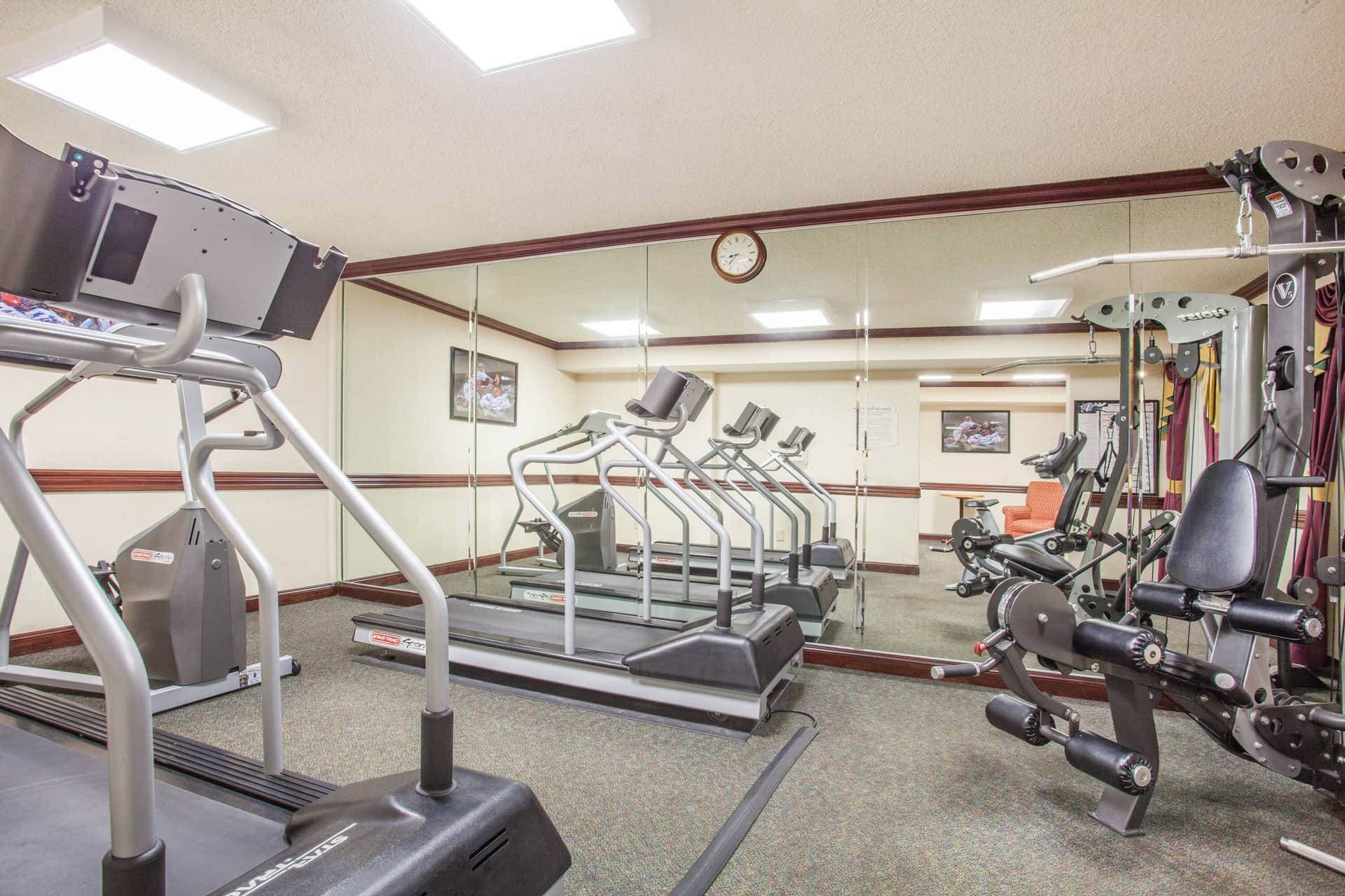Baymont by Wyndham Madison Heights Detroit Area