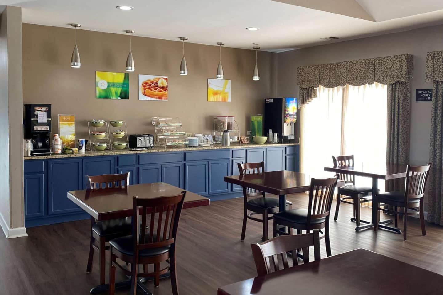 AmericInn by Wyndham Fort Atkinson