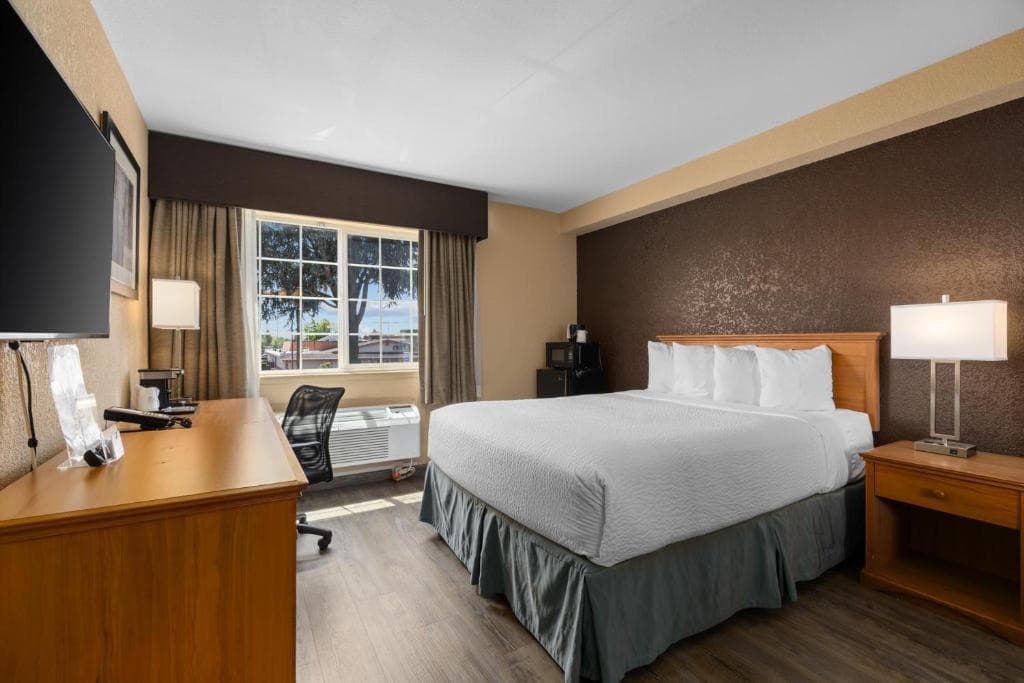 Ramada by Wyndham Portland