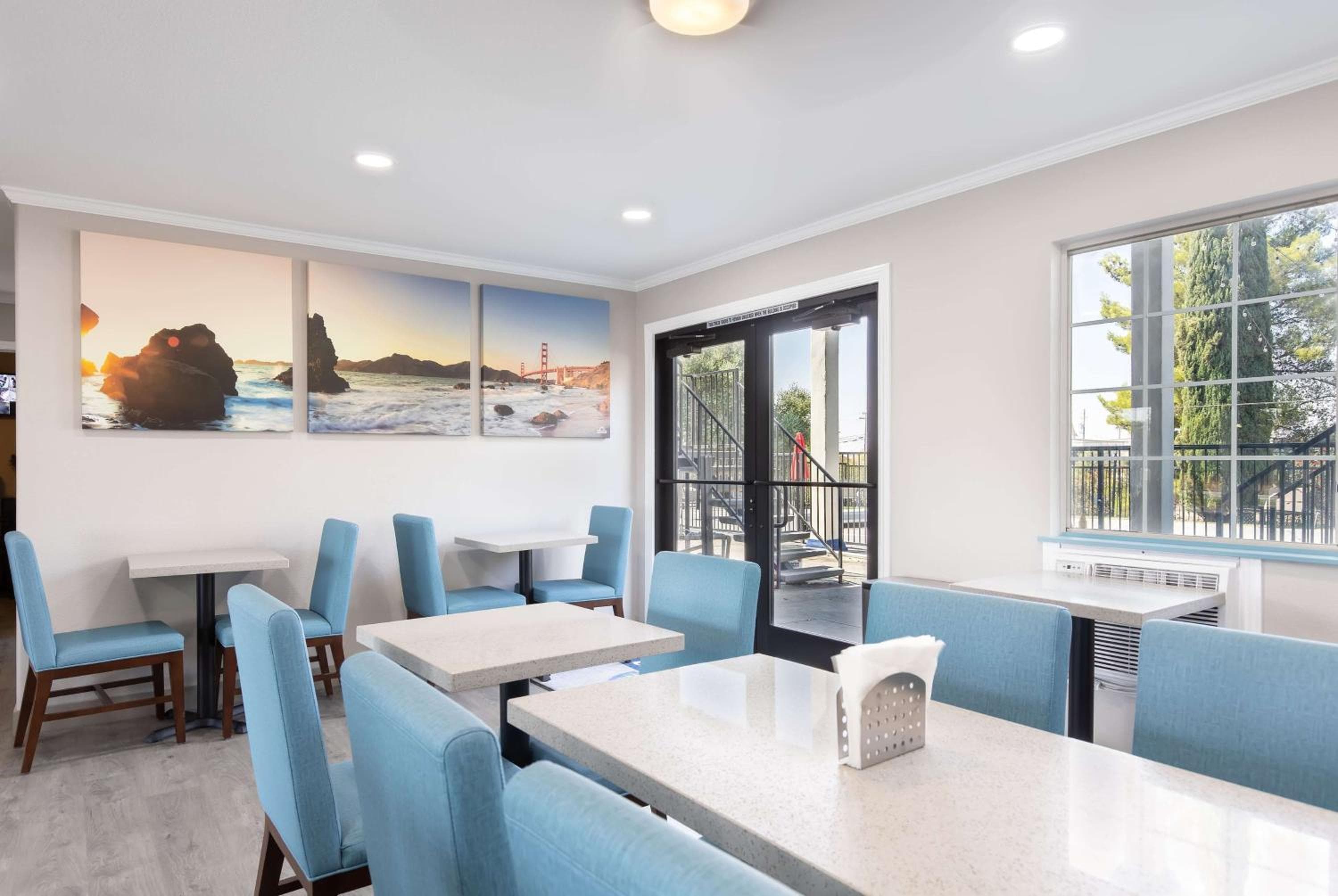 Days Inn by Wyndham Red Bluff