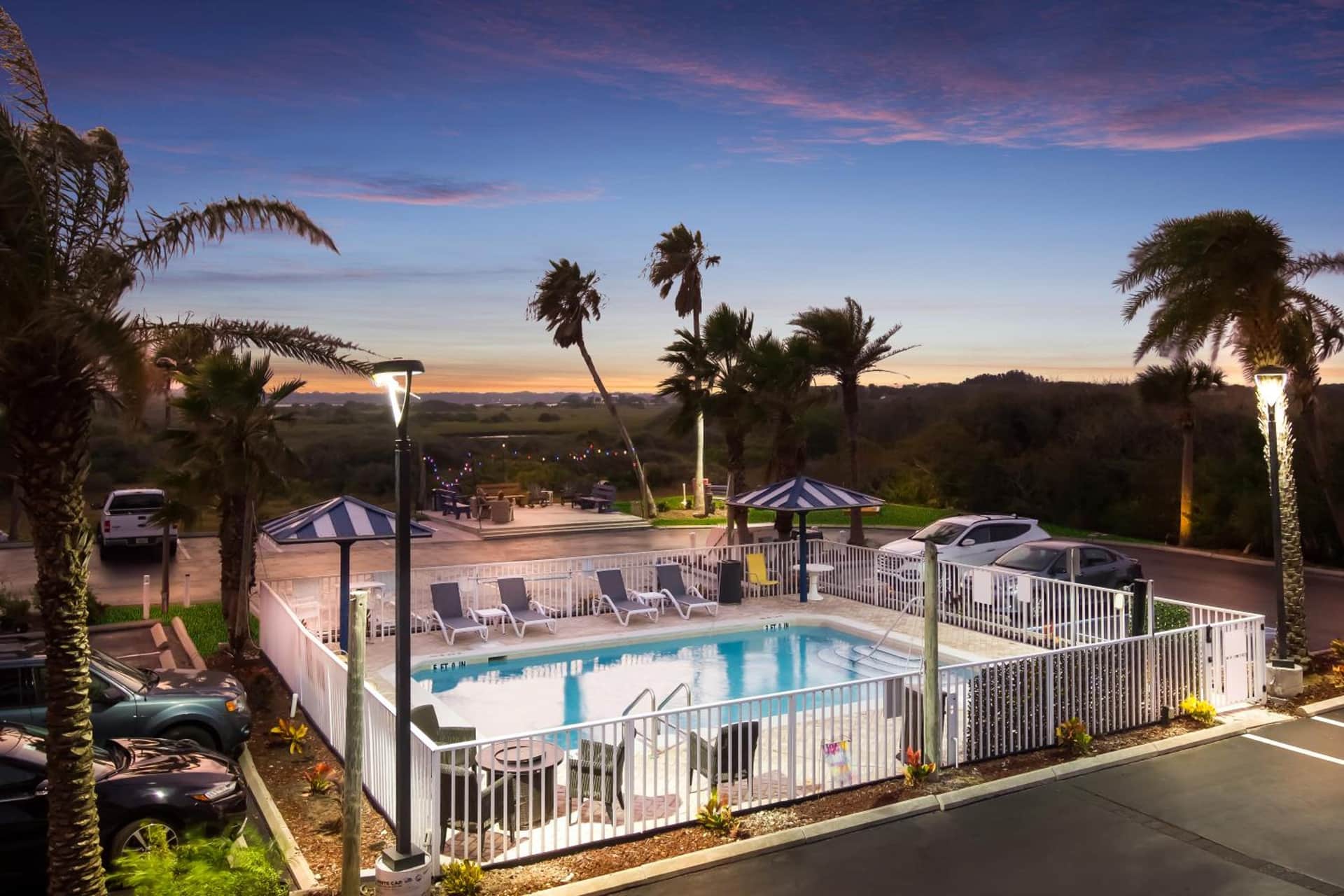 Ocean Sands Beach Boutique Inn