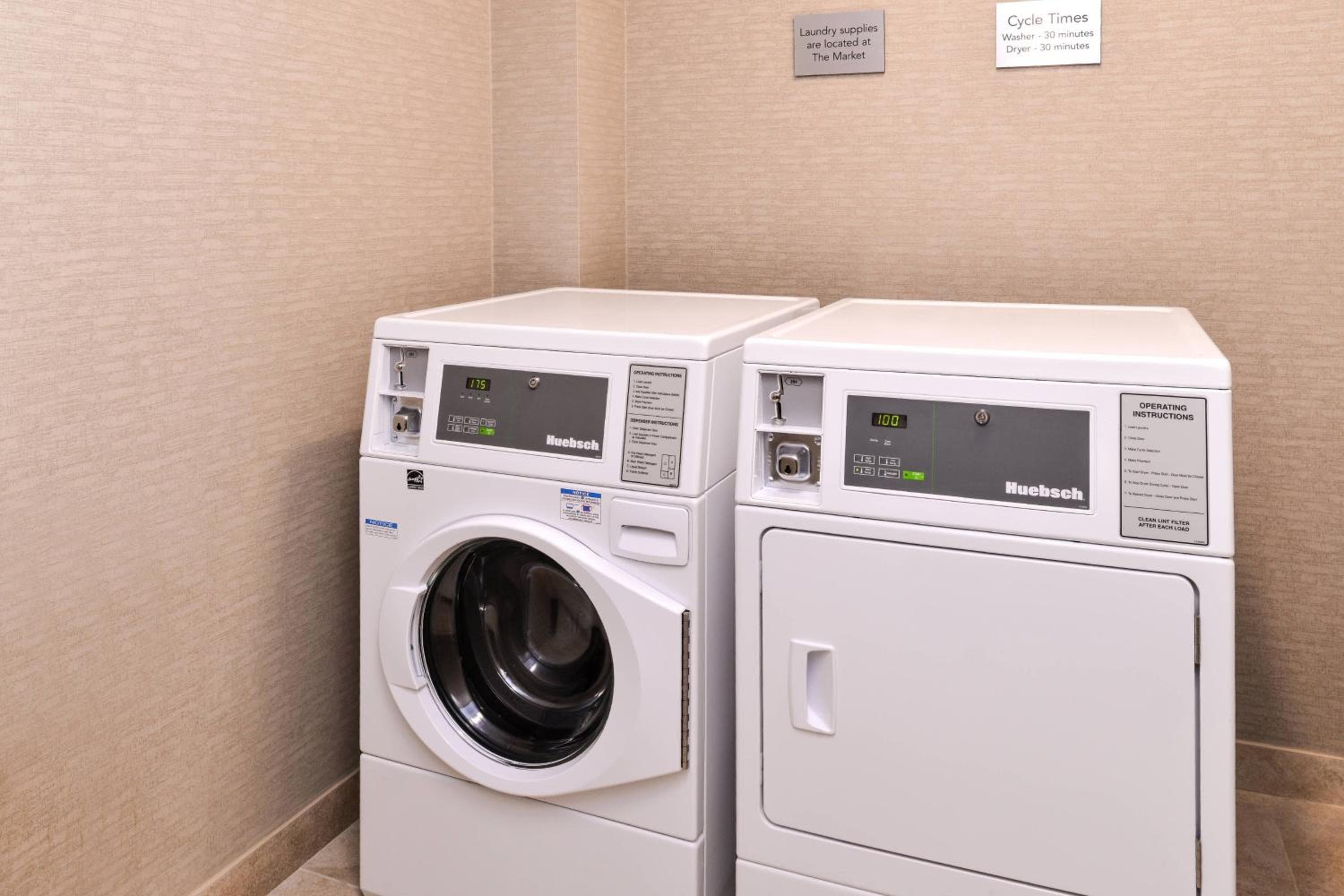 Courtyard by Marriott Detroit Farmington