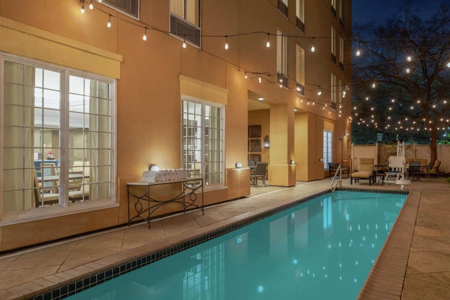Hampton Inn New Orleans-St. Charles Ave./Garden District