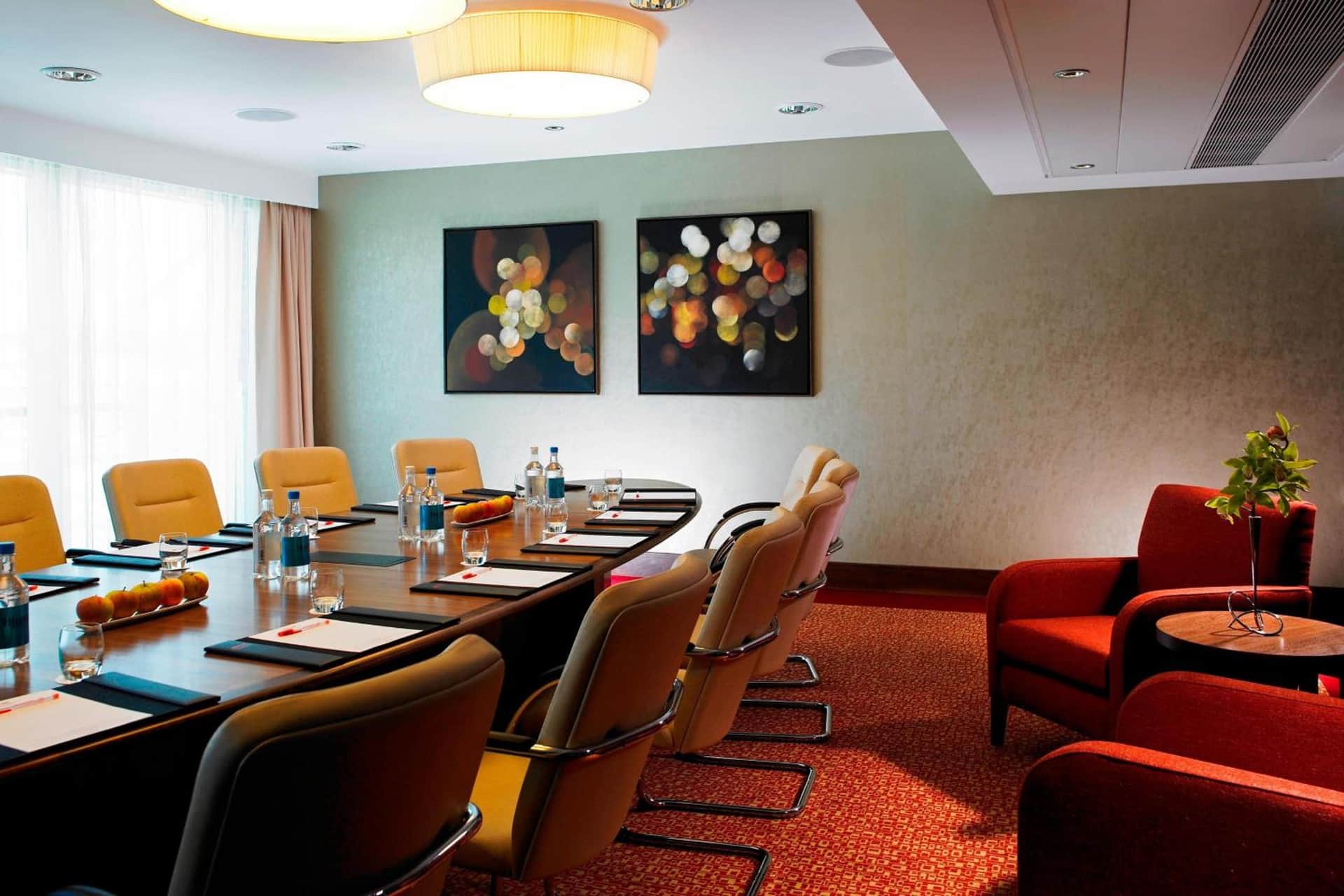 Lingfield Park Marriott Hotel & Country Club