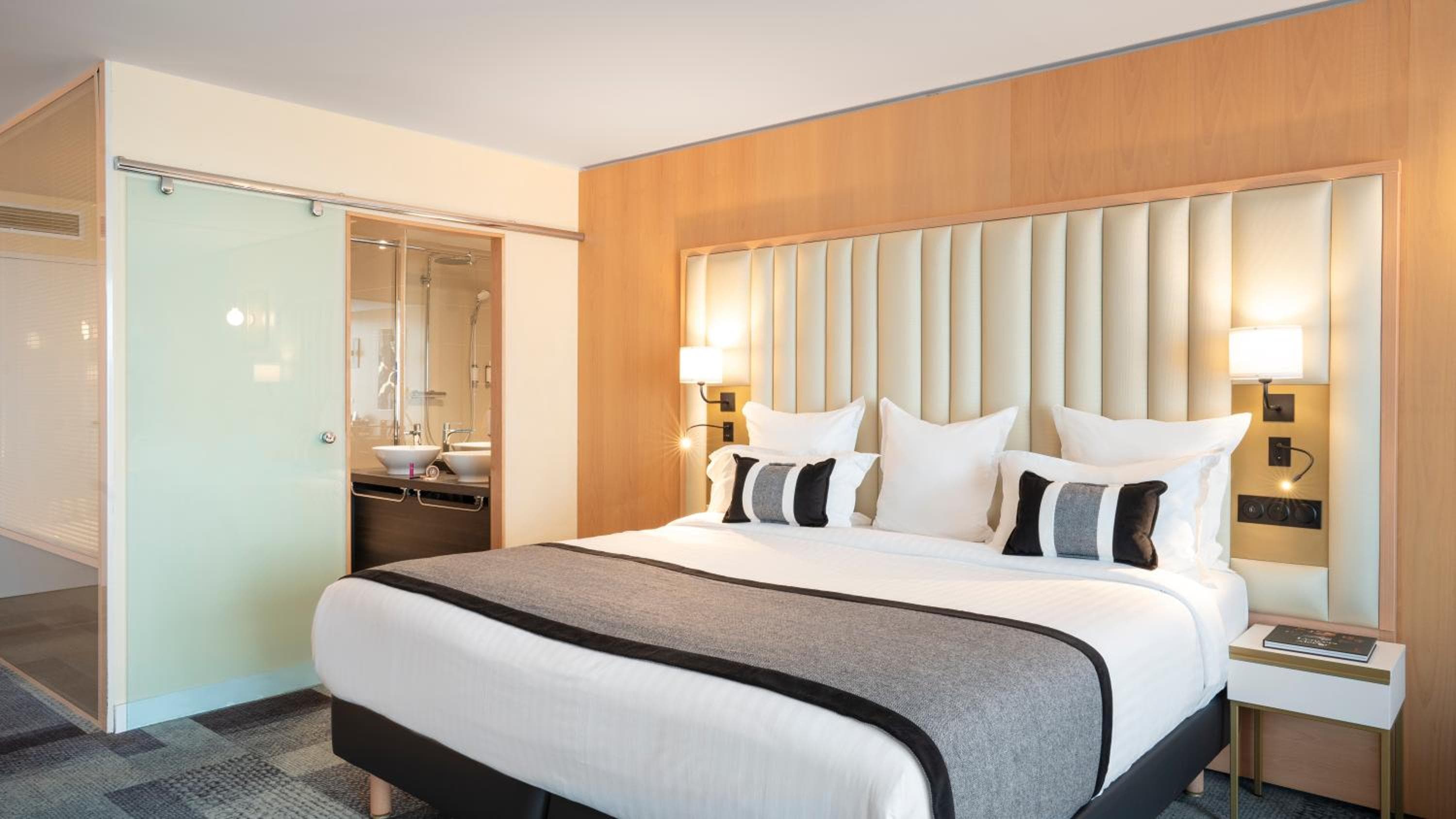 Residhome Suites Paris Sénart