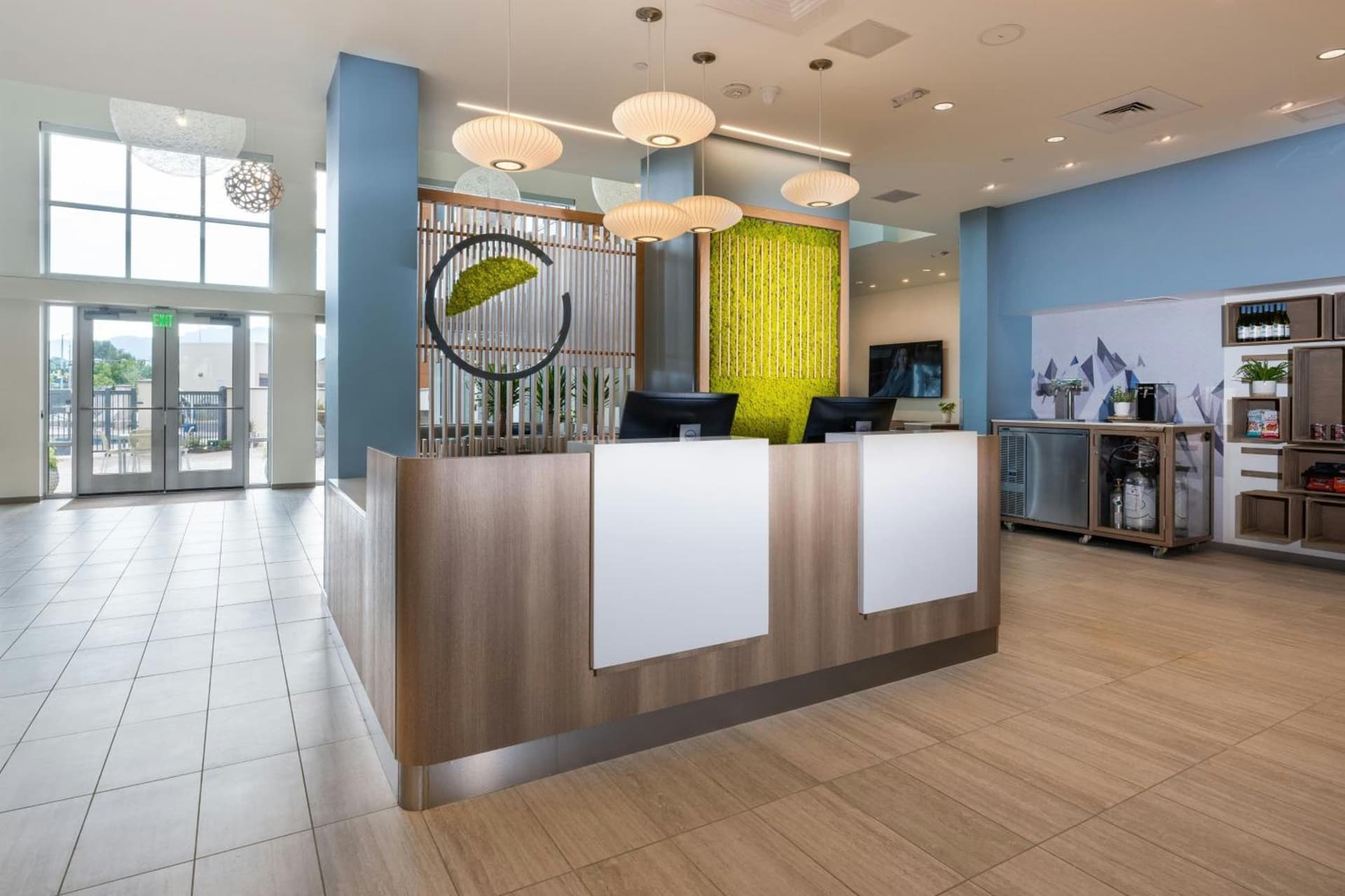 Element Pooler Savannah Airport