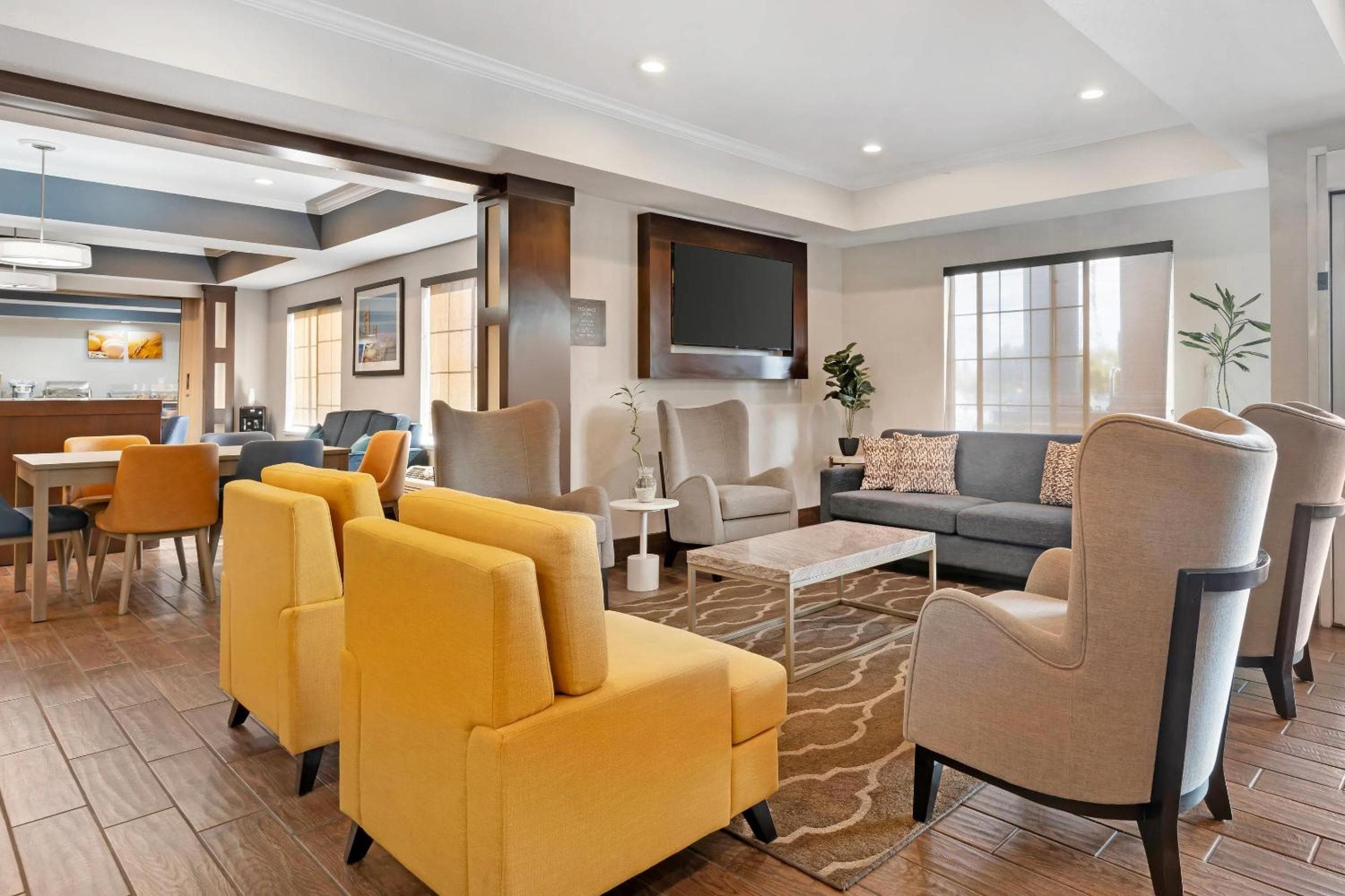 Comfort Inn & Suites Sacramento - University Area