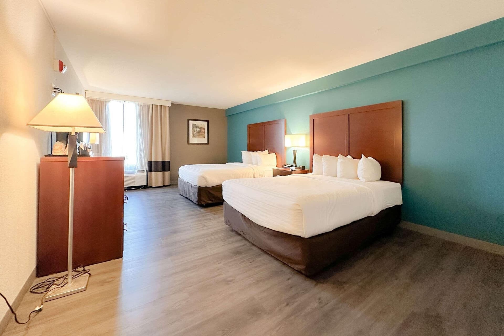 The Adventure Hotel by the Parks