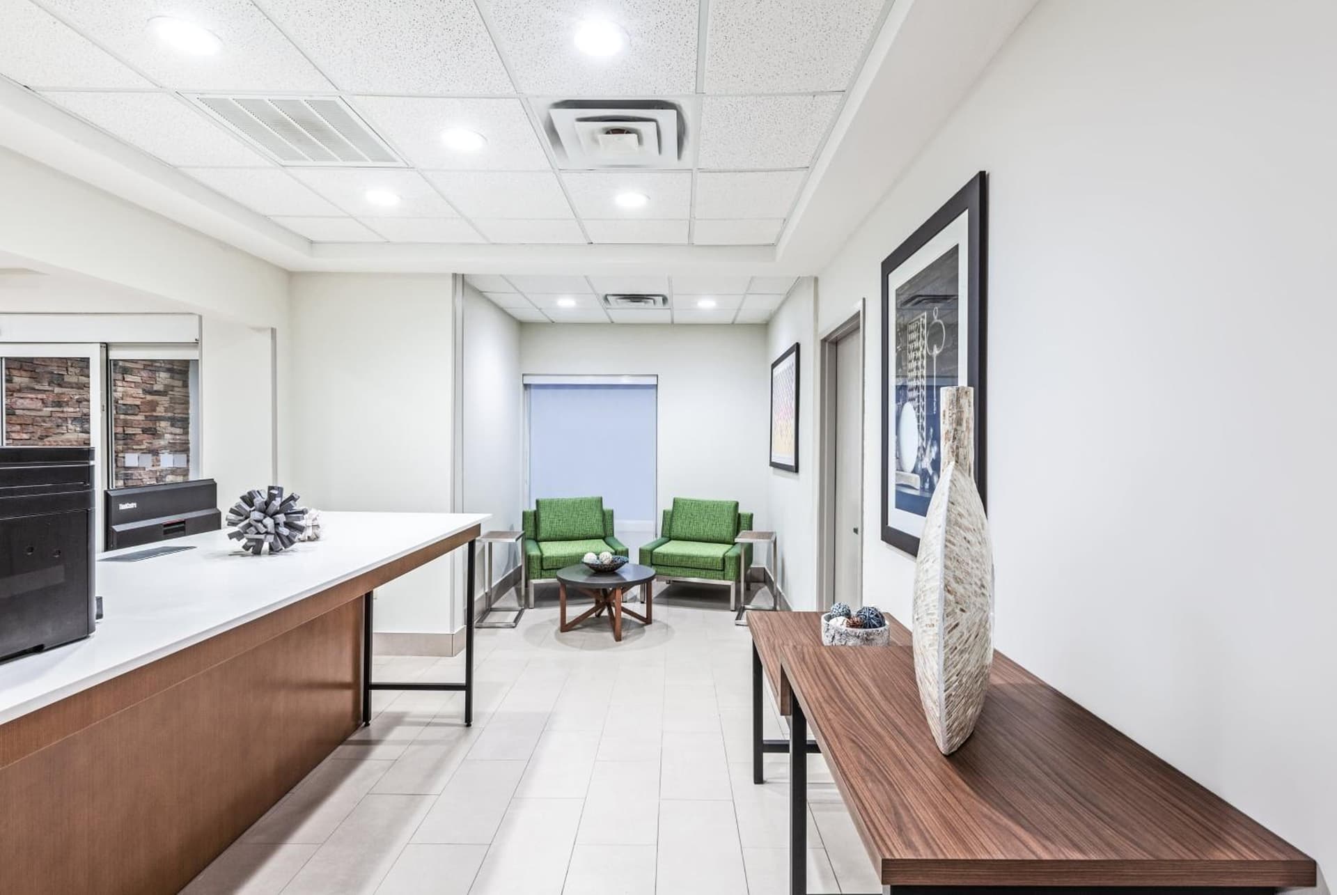 Holiday Inn Express & Suites Baton Rouge East by IHG