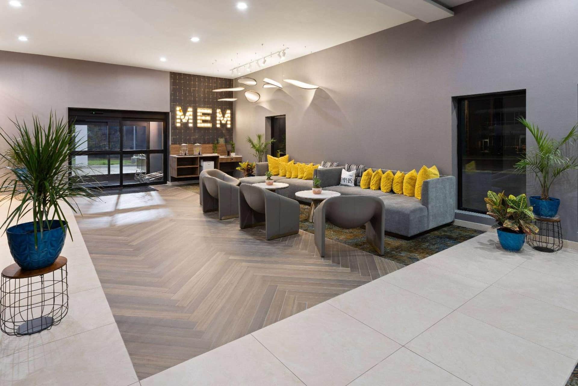 La Quinta Inn & Suites by Wyndham Memphis I-240