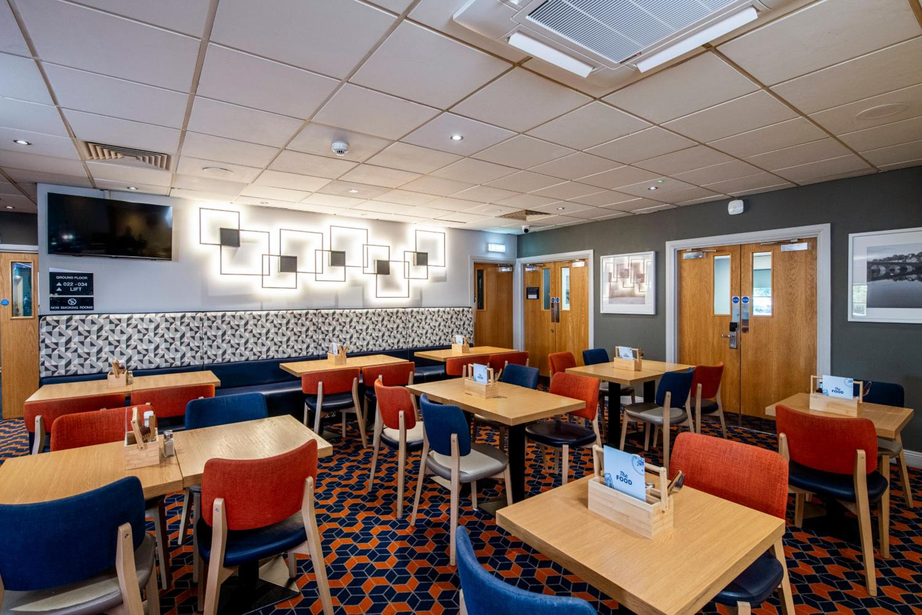 Holiday Inn Express - Perth