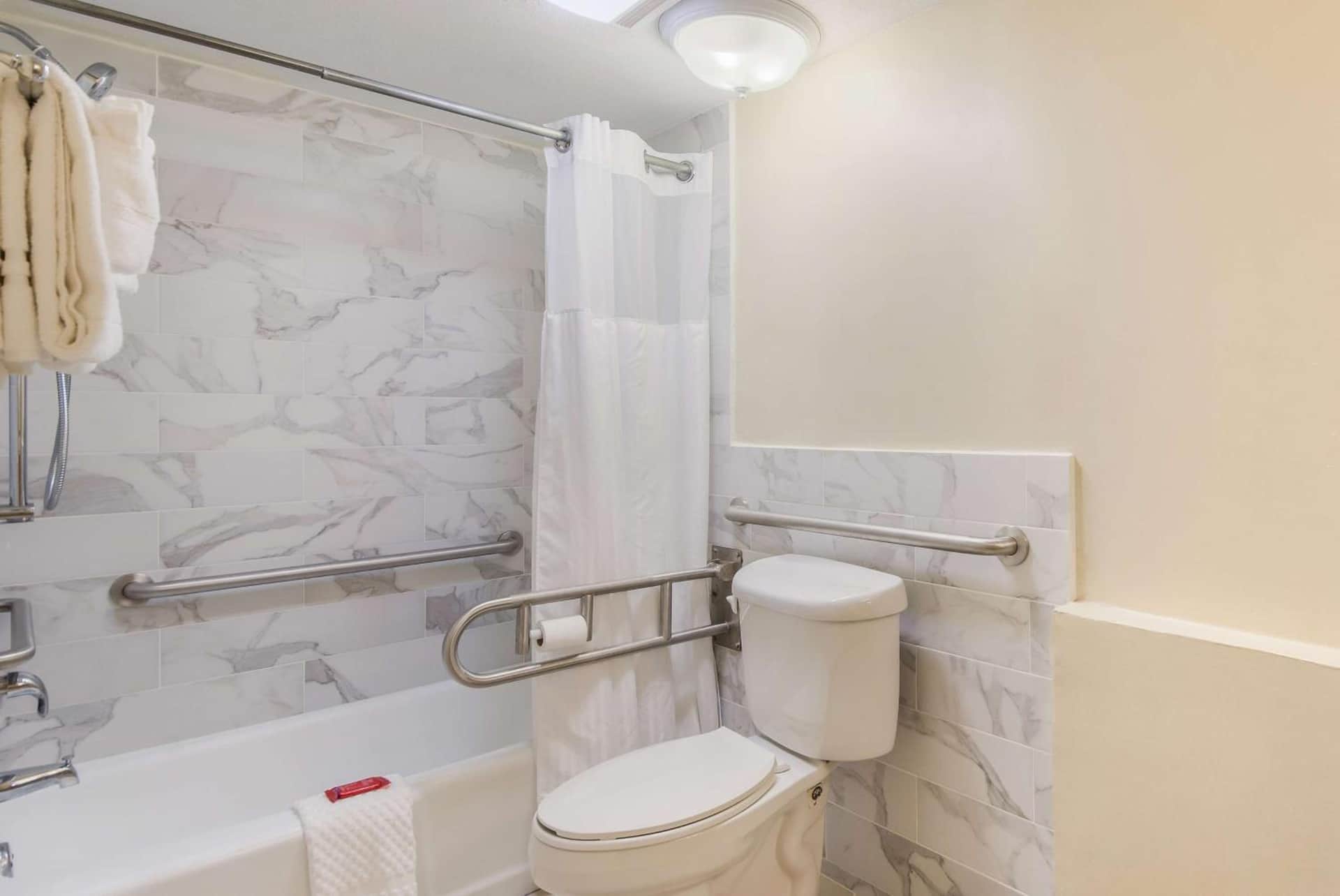 SureStay Hotel by Best Western Sarasota Lido Beach