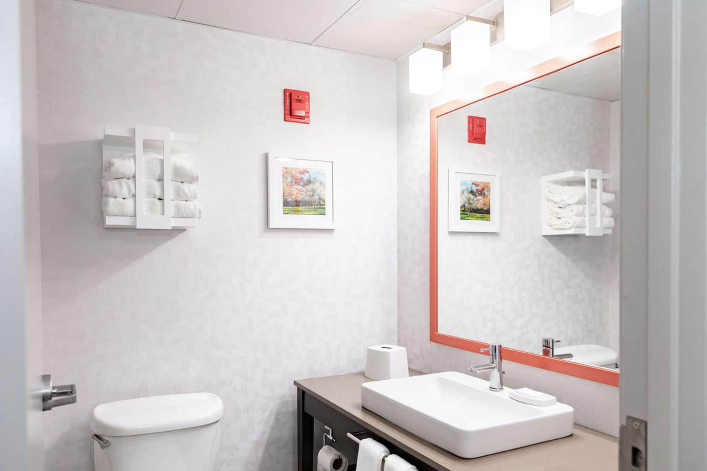 Hampton Inn & Suites Newark Airport Elizabeth