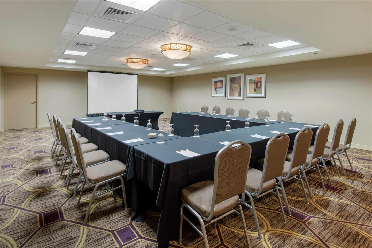 DoubleTree by Hilton Downtown Wilmington - Legal District