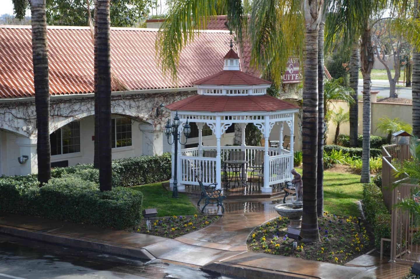 Dynasty Suites Redlands