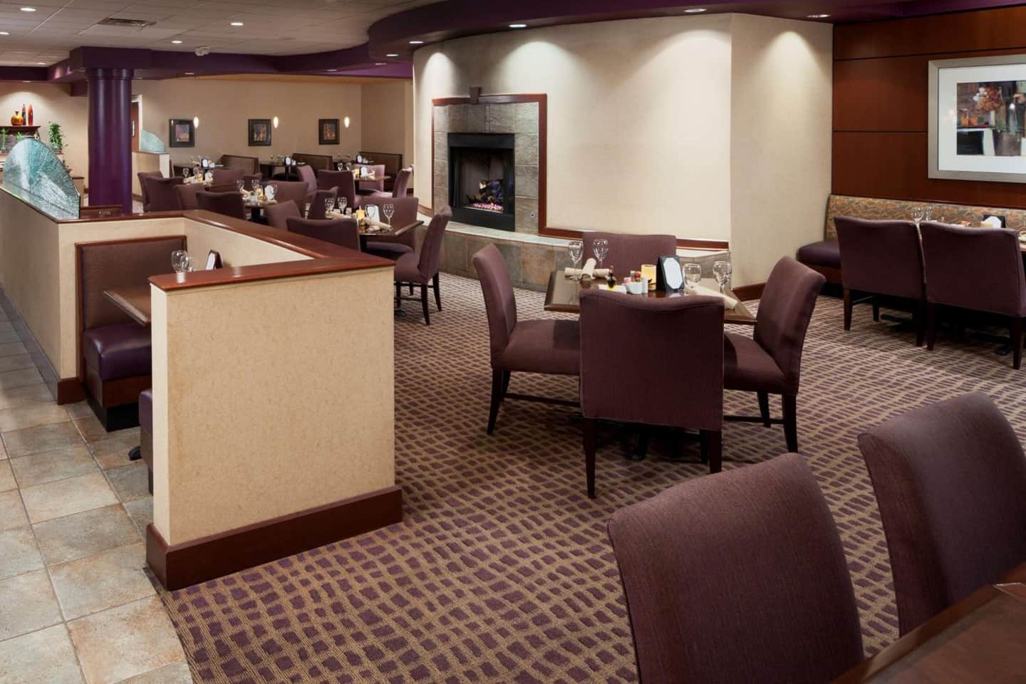 DoubleTree Suites by Hilton Cincinnati - Blue Ash