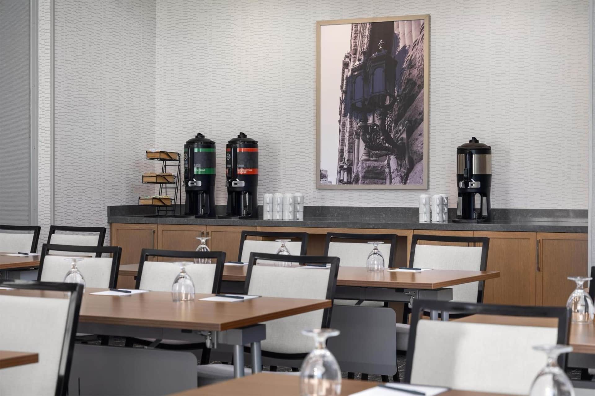 Hyatt Place Toronto Airport