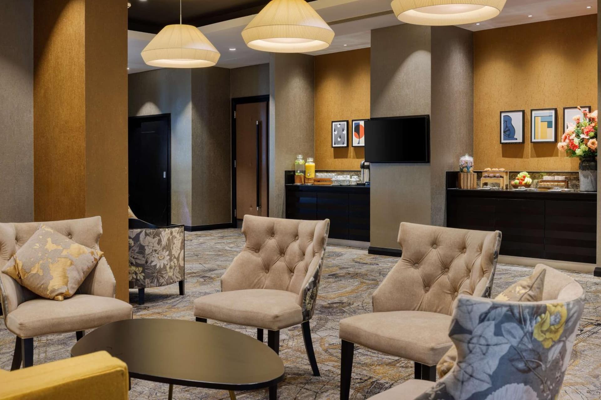 DoubleTree by Hilton Woking