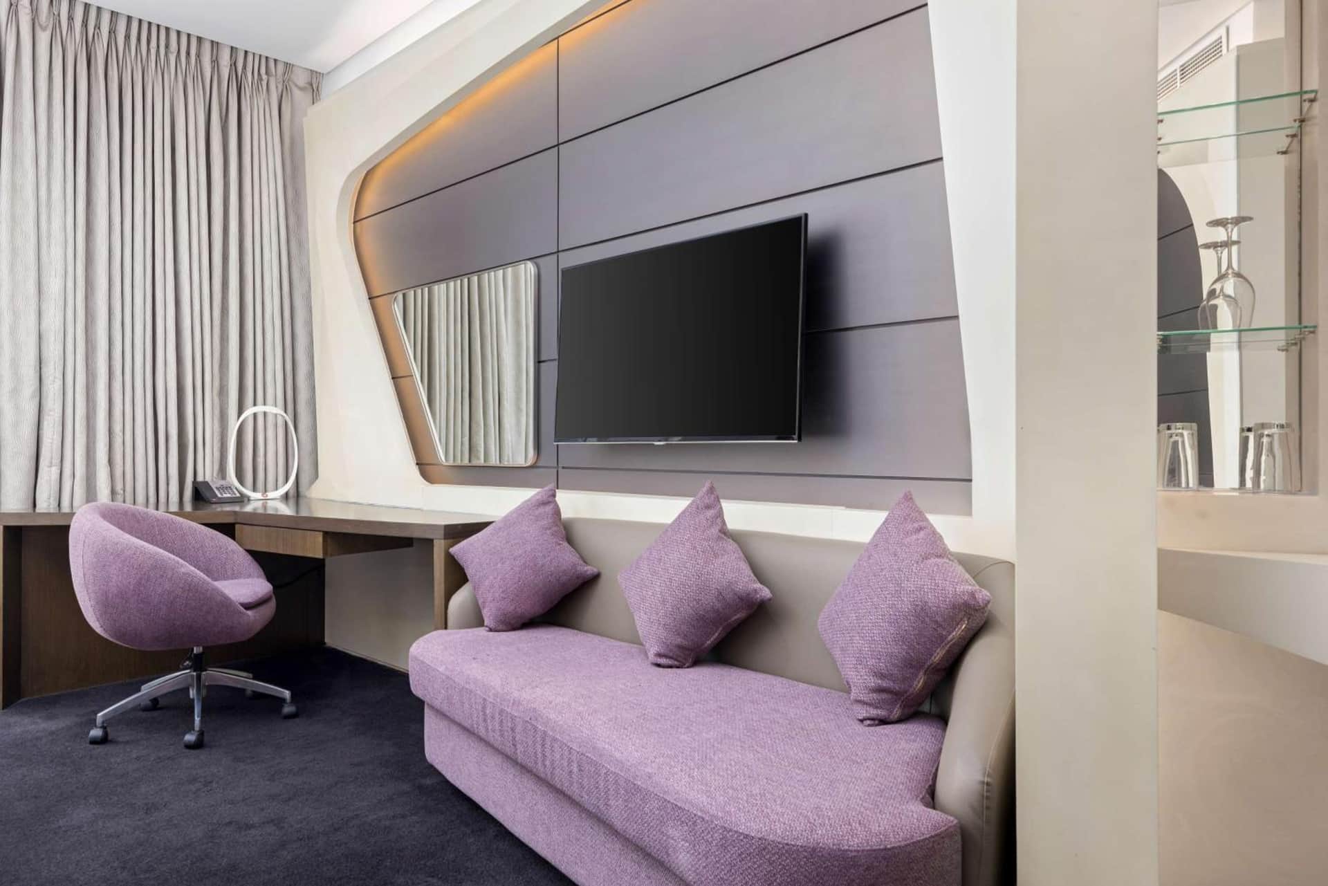 V Hotel Dubai, Curio Collection by Hilton