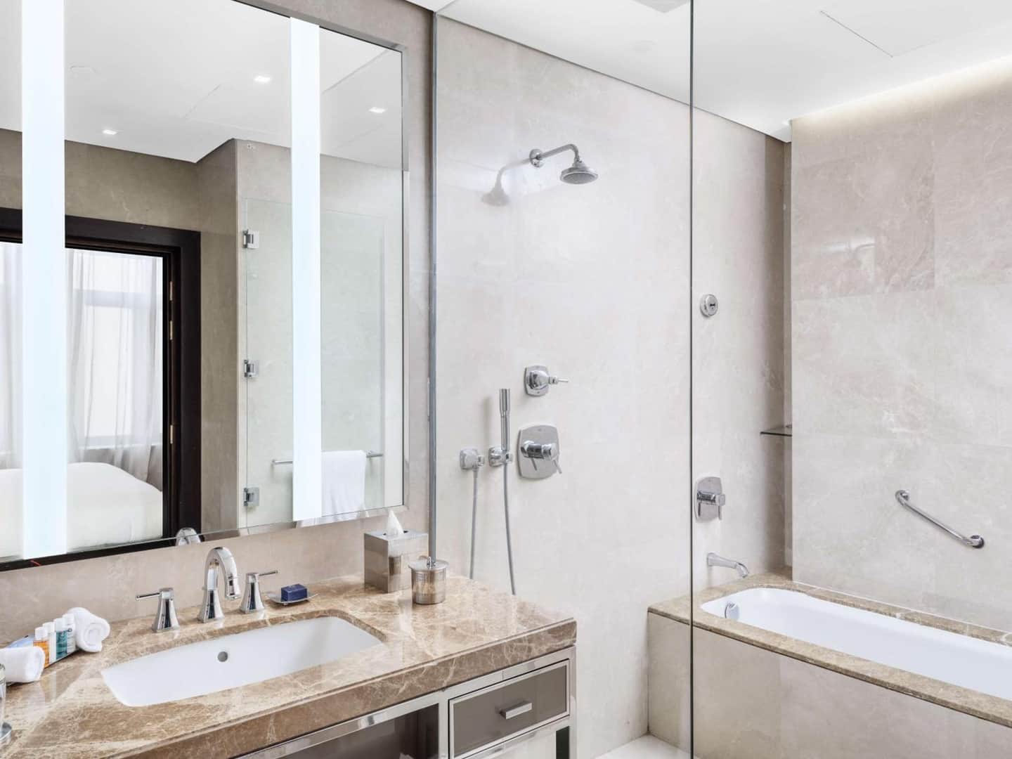 The Hotel Galleria Jeddah, Curio Collection by Hilton