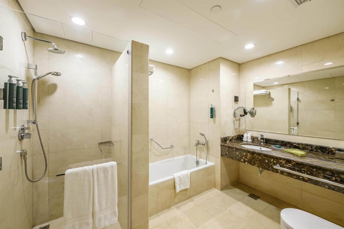 DoubleTree by Hilton Jeddah Al Andalus Mall