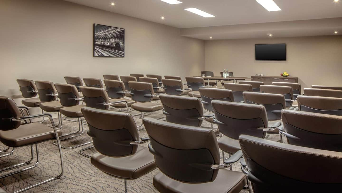 DoubleTree by Hilton Bristol City Centre