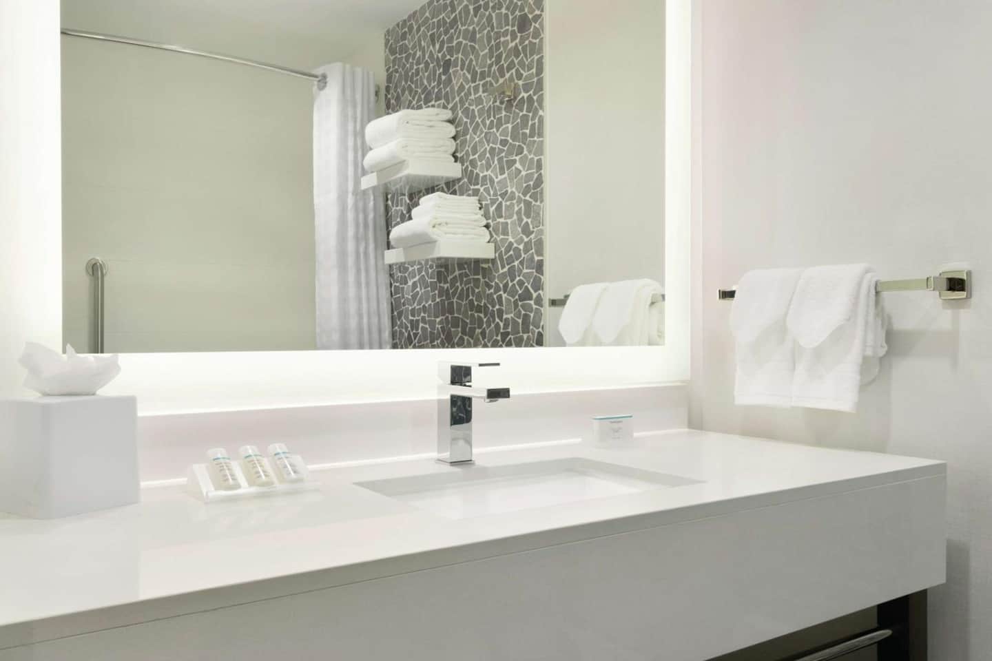 Hilton Garden Inn Calgary Downtown