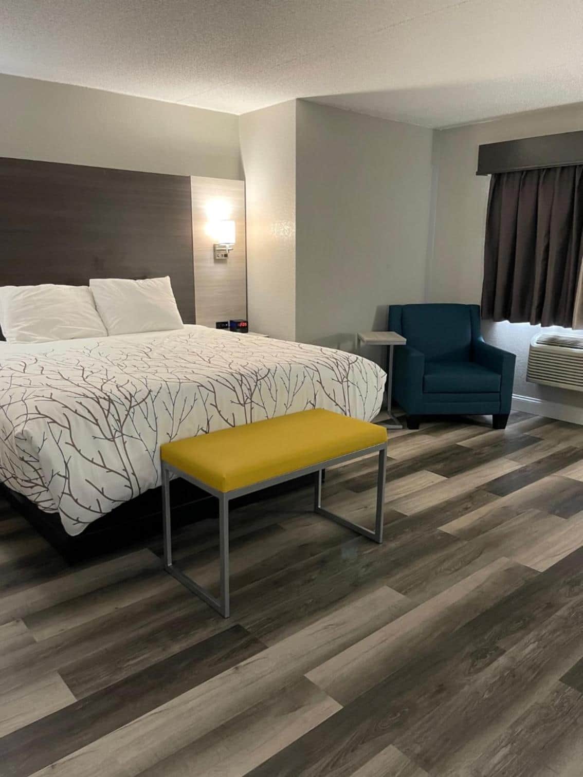 HomeTown Inn and Suites Belle Plaine