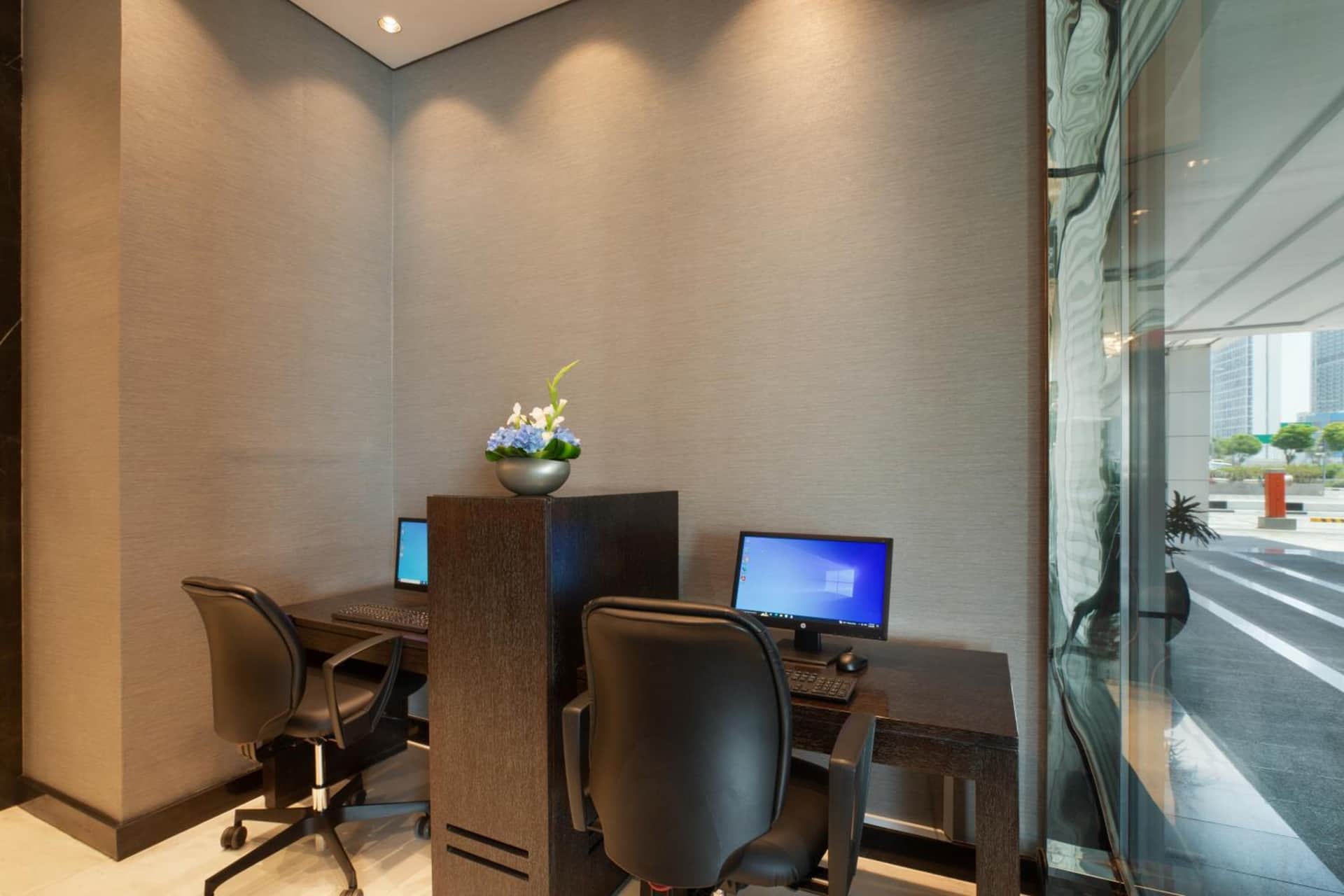 Royal Continental Suites Business Bay