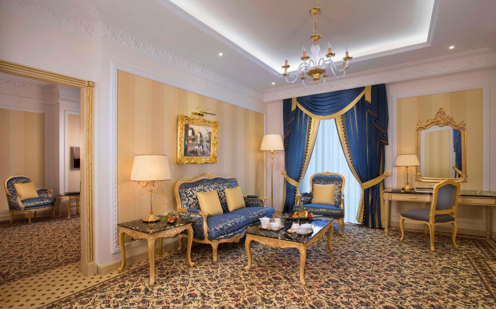 Royal Rose Hotel Abu Dhabi, Curio Collection by Hilton