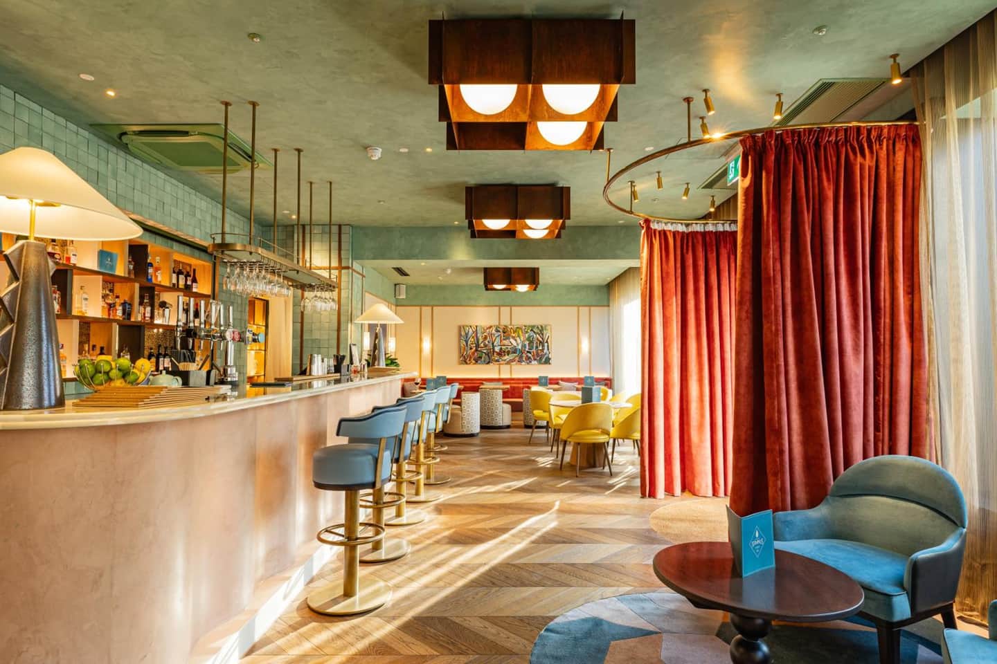 DoubleTree by Hilton London - Victoria