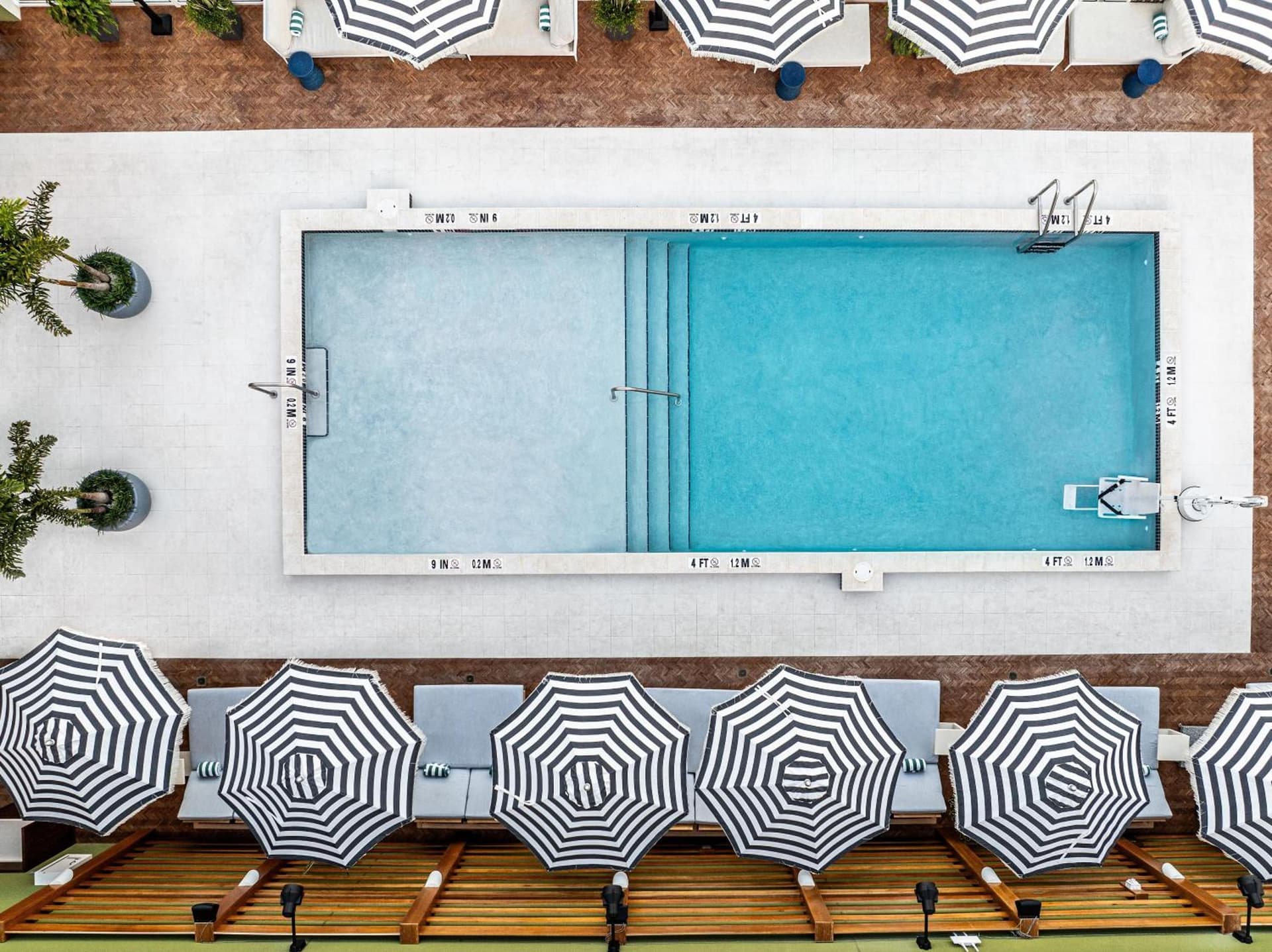 The Hiatus Clearwater Beach, Curio Collection by Hilton