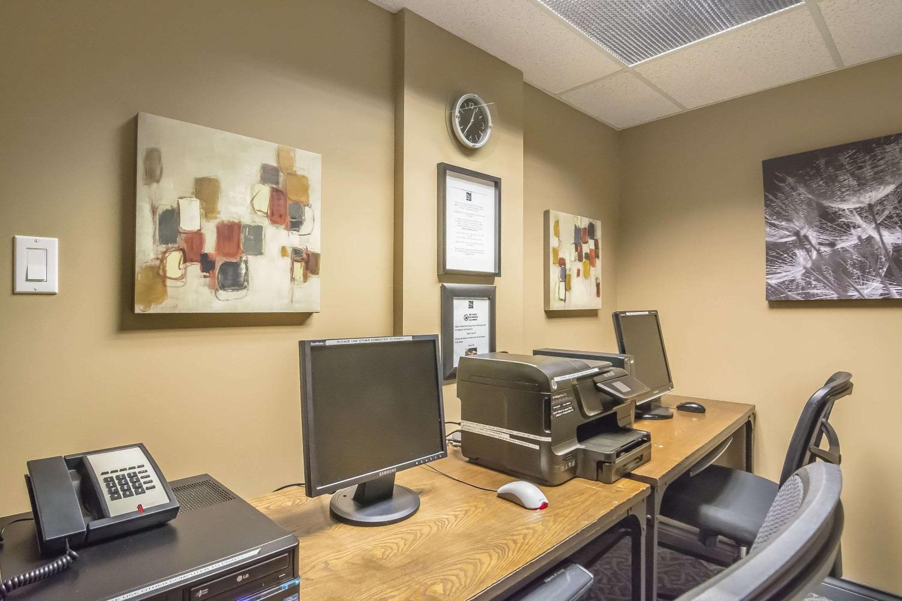 Quality Inn West Edmonton