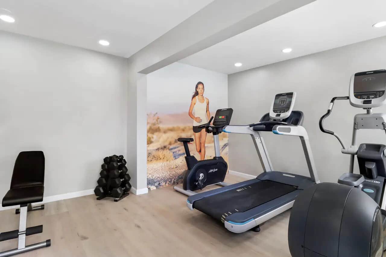 Clarion Pointe Ridgecrest near China Lake Naval Station