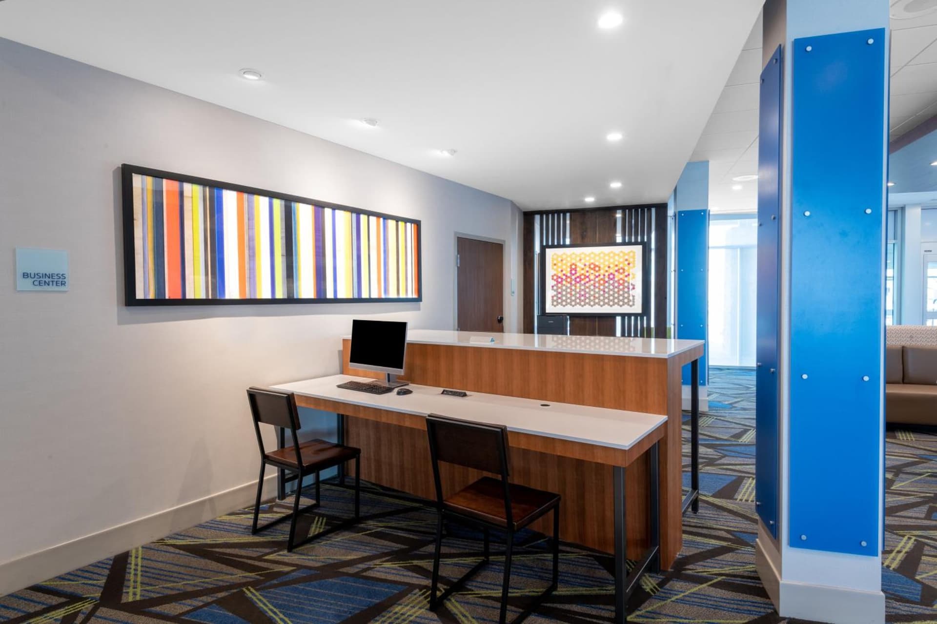 Holiday Inn Express & Suites - Phoenix - Airport North