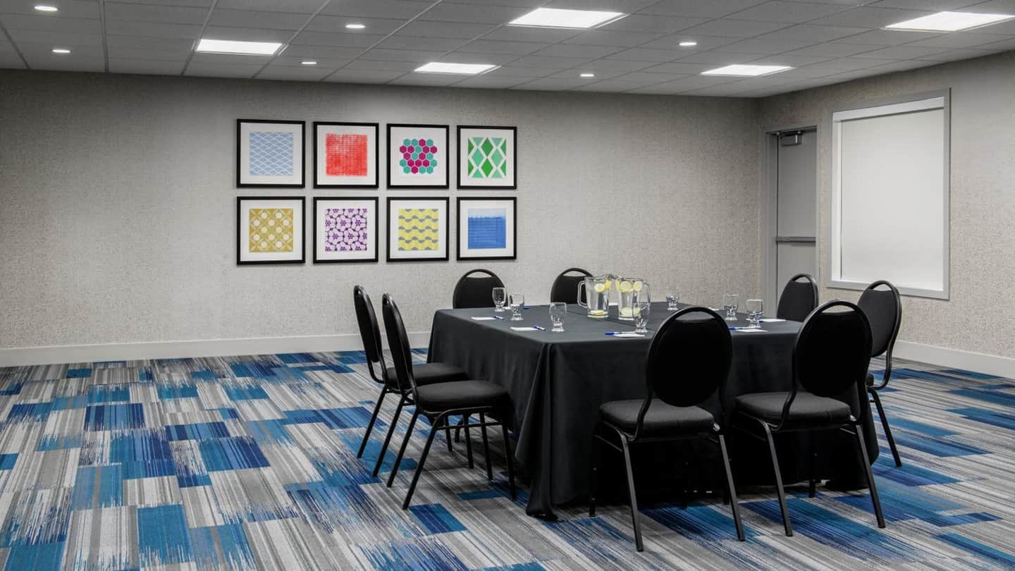 Holiday Inn Express & Suites Airdrie-Calgary North by IHG
